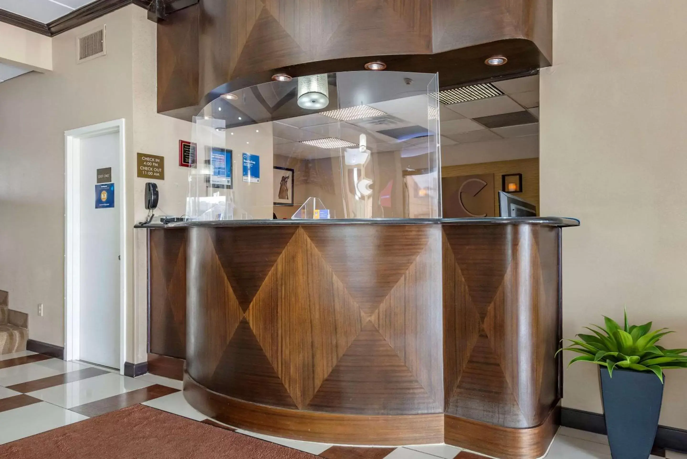 Lobby or reception, Lobby/Reception in Comfort Inn Edgewater on Hudson River