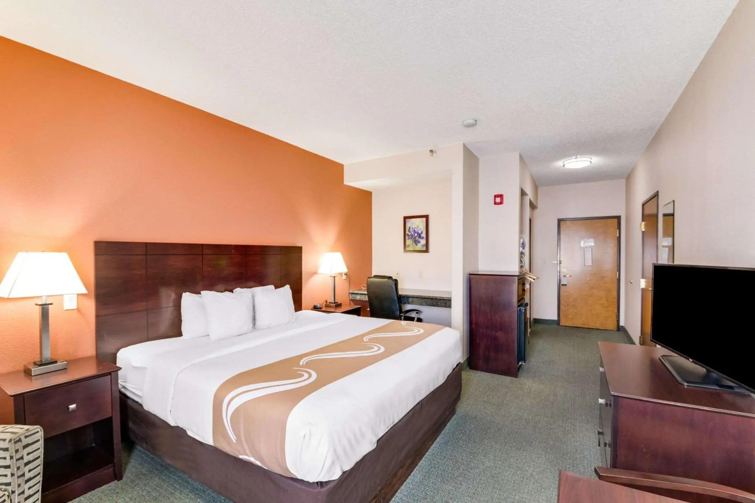 Photo of the whole room, Bed in Quality Inn Cedar Park - Austin Northwest Photo of the whole room, Bed in Quality Inn Cedar Park - Austin Northwest