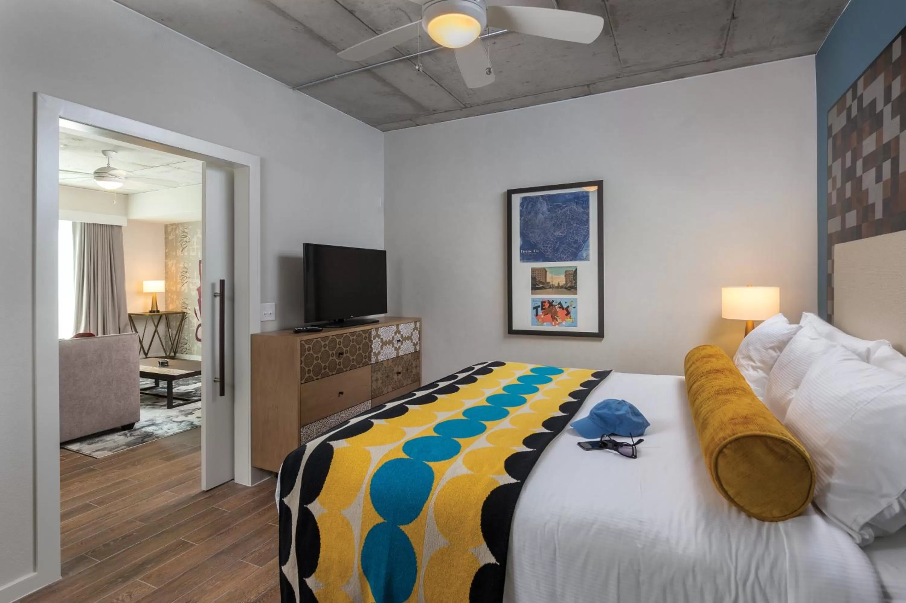 Other, Bed in Club Wyndham Austin