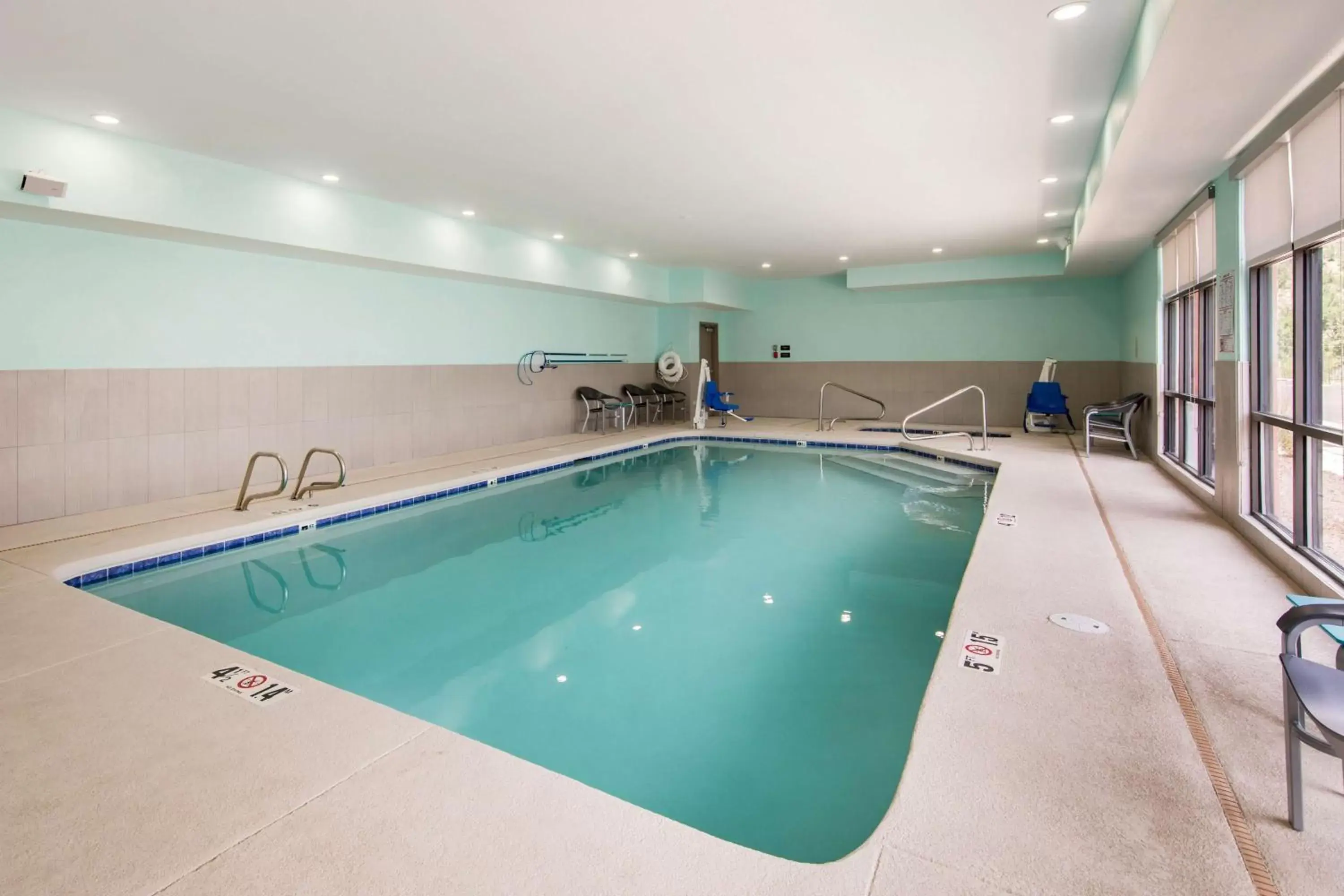 Pool view, Swimming Pool in Hampton Inn & Suites Ruidoso Downs