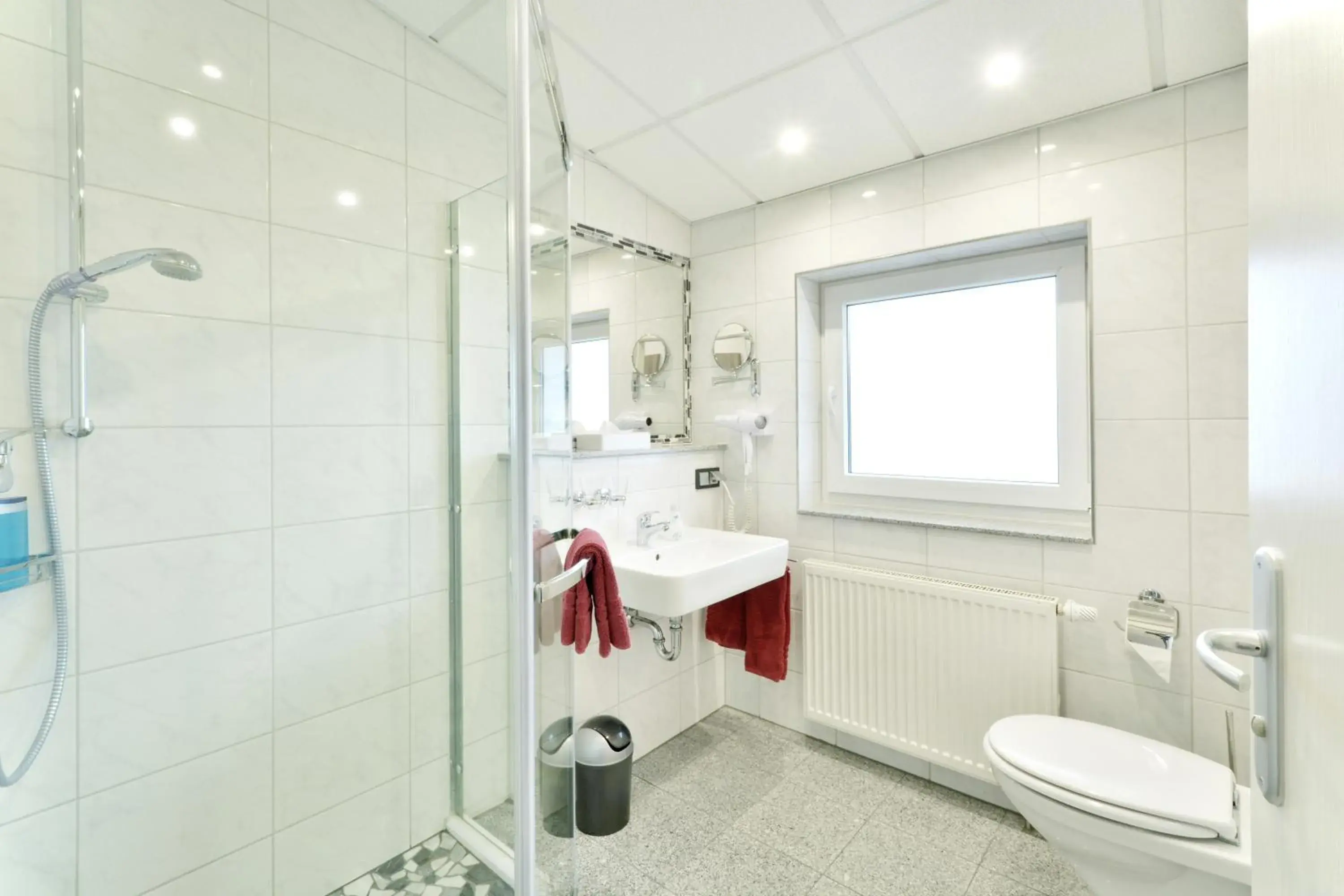 Photo of the whole room, Bathroom in Hotel Engelhorn