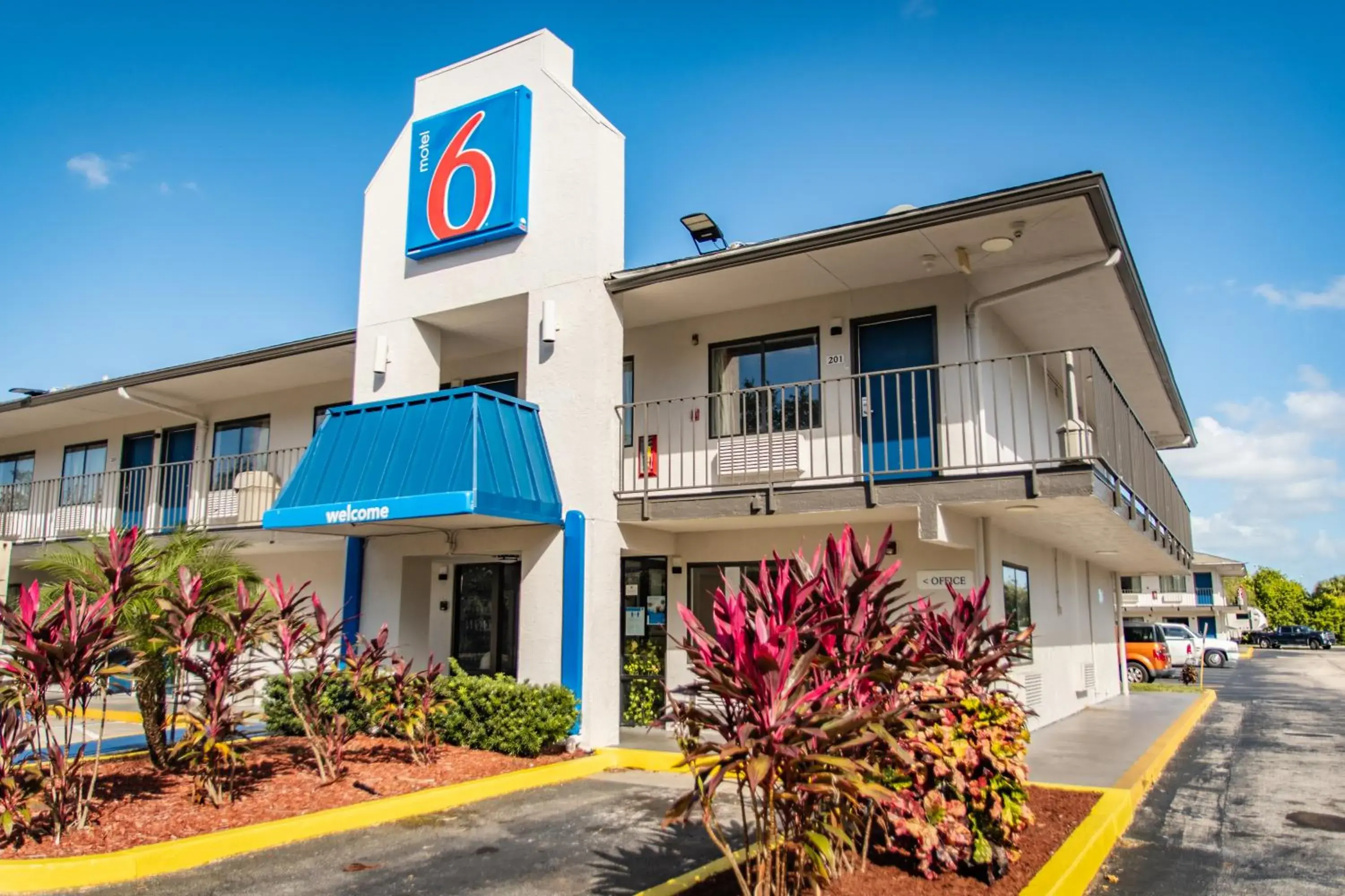 Property Building in Motel 6-Ft. Pierce, FL