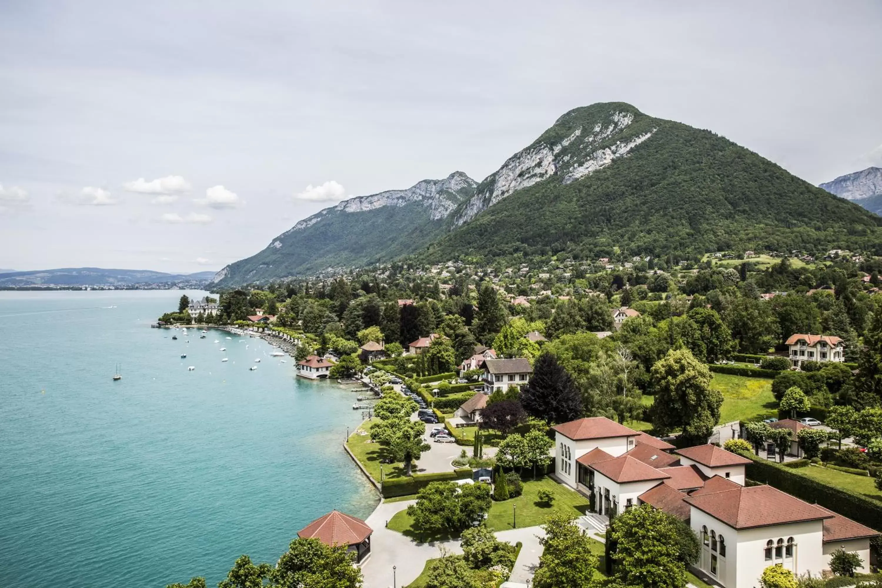 Neighbourhood, Bird's-eye View in Le Palace De Menthon