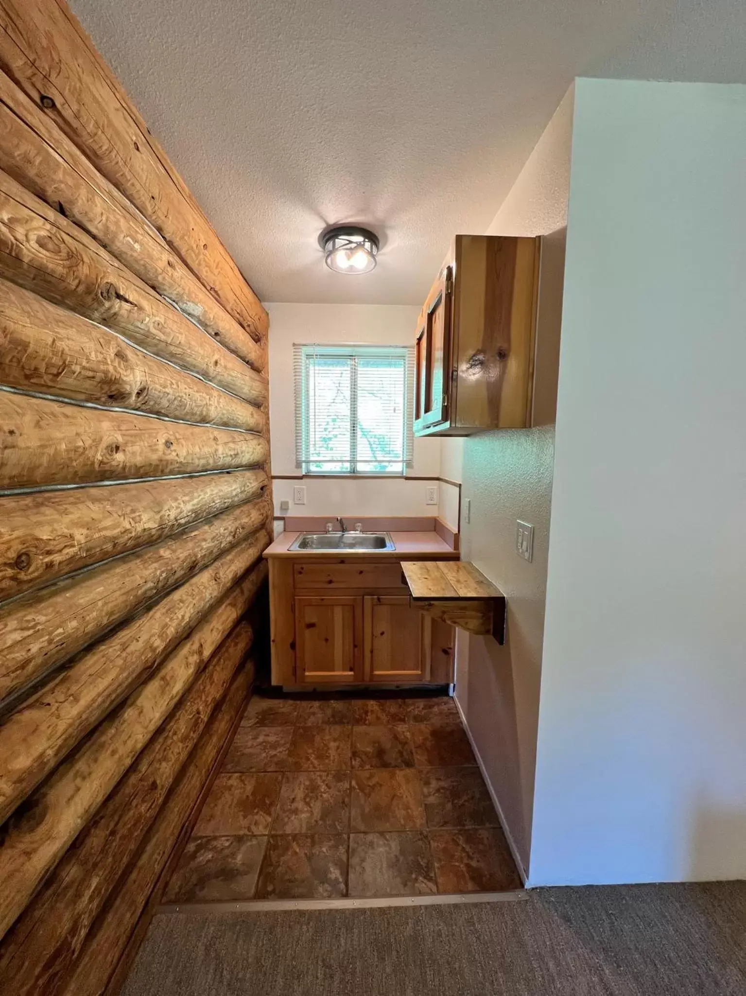 Kitchen/Kitchenette in Bear Creek Cabins