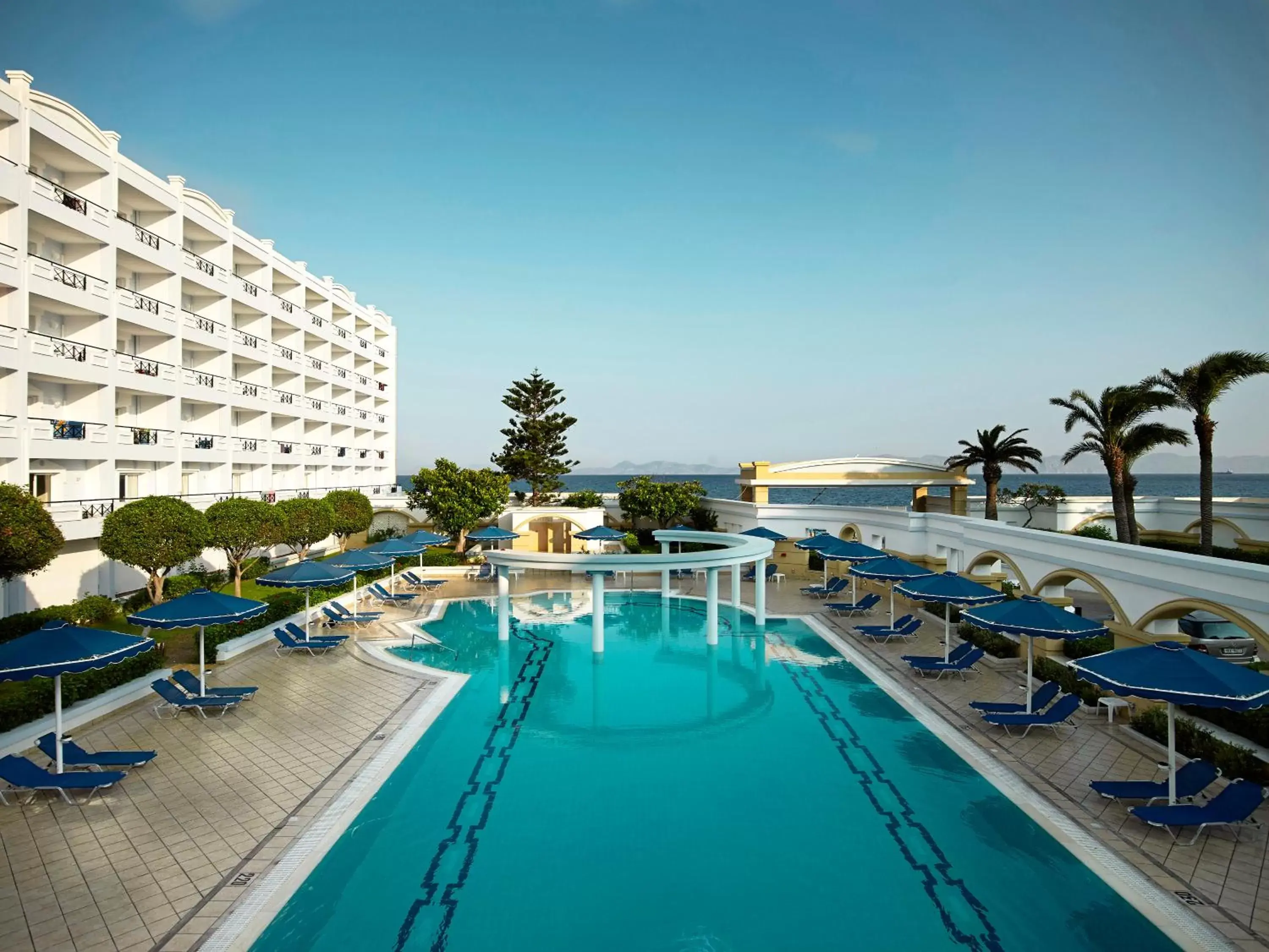 Swimming Pool in Mitsis Grand Hotel Beach Hotel