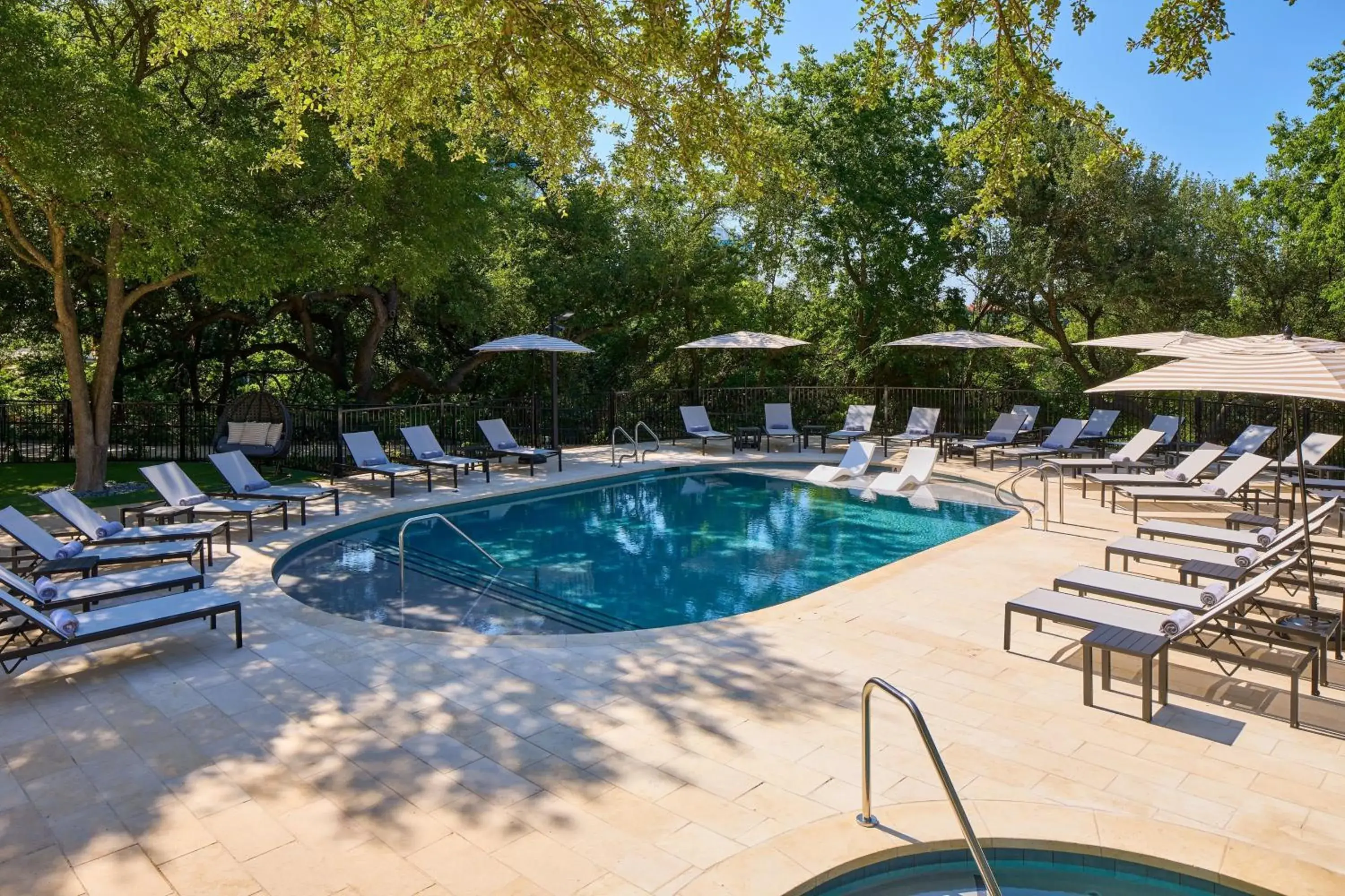 Swimming Pool in Renaissance Austin Hotel
