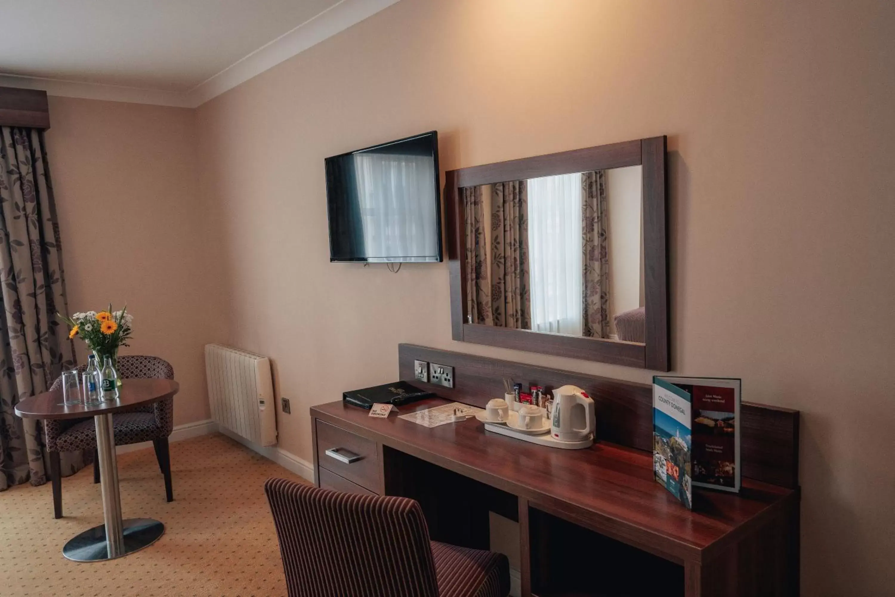 Double or Twin Room in Dillon’s Hotel Double or Twin Room in Dillon’s Hotel