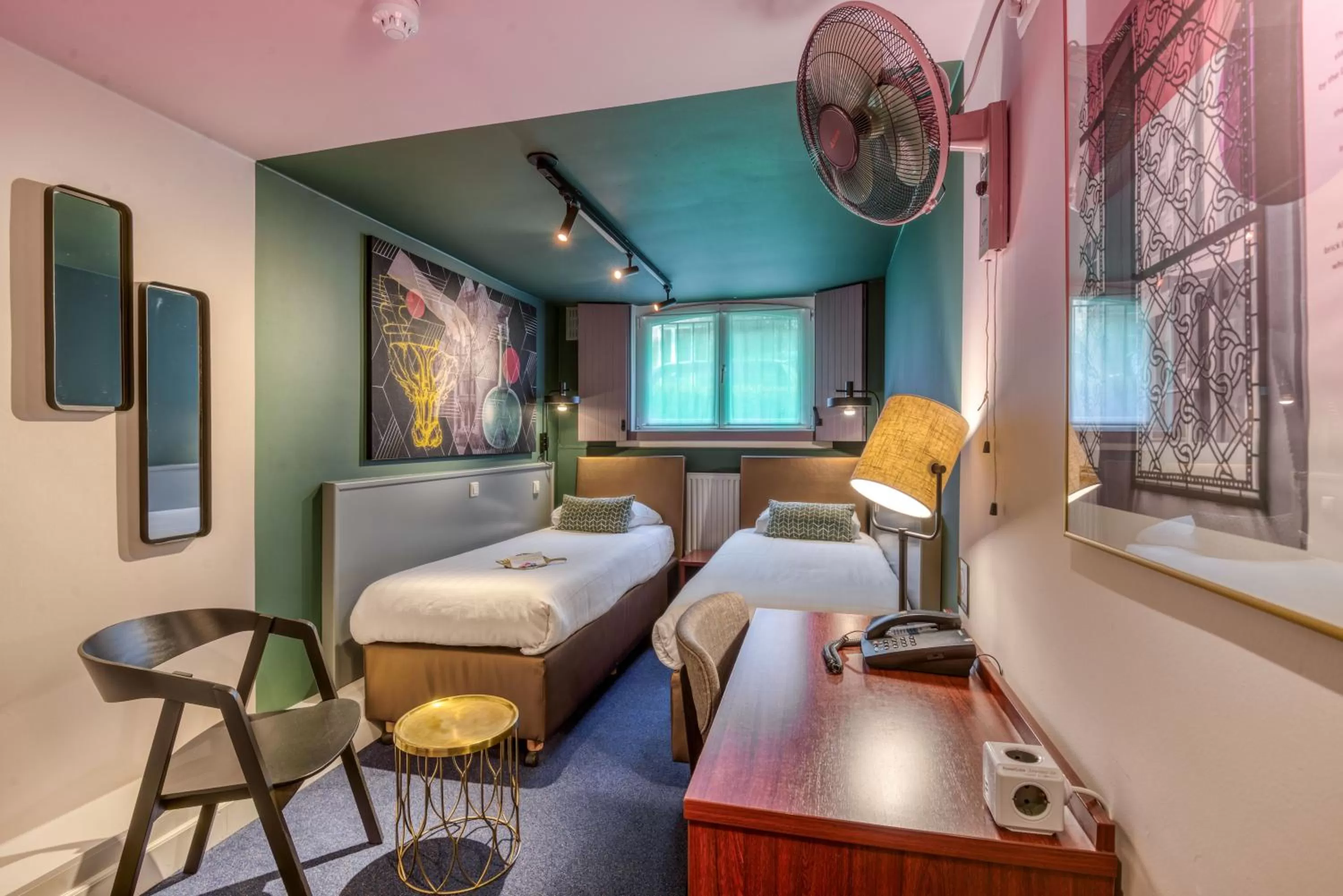 Photo of the whole room, Bed in Hotel Alexander