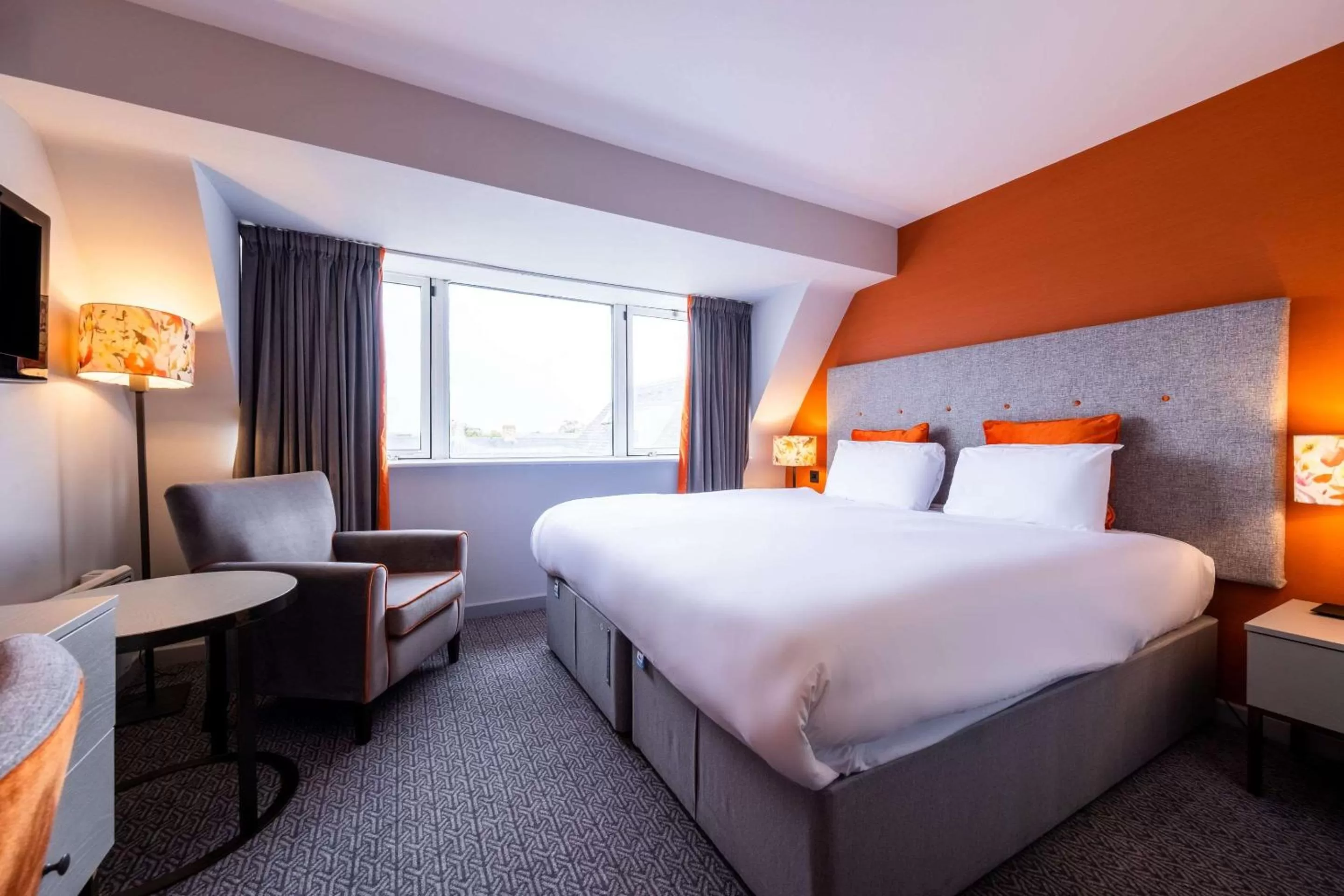 Photo of the whole room, Bed in Cedar Court Hotel Harrogate