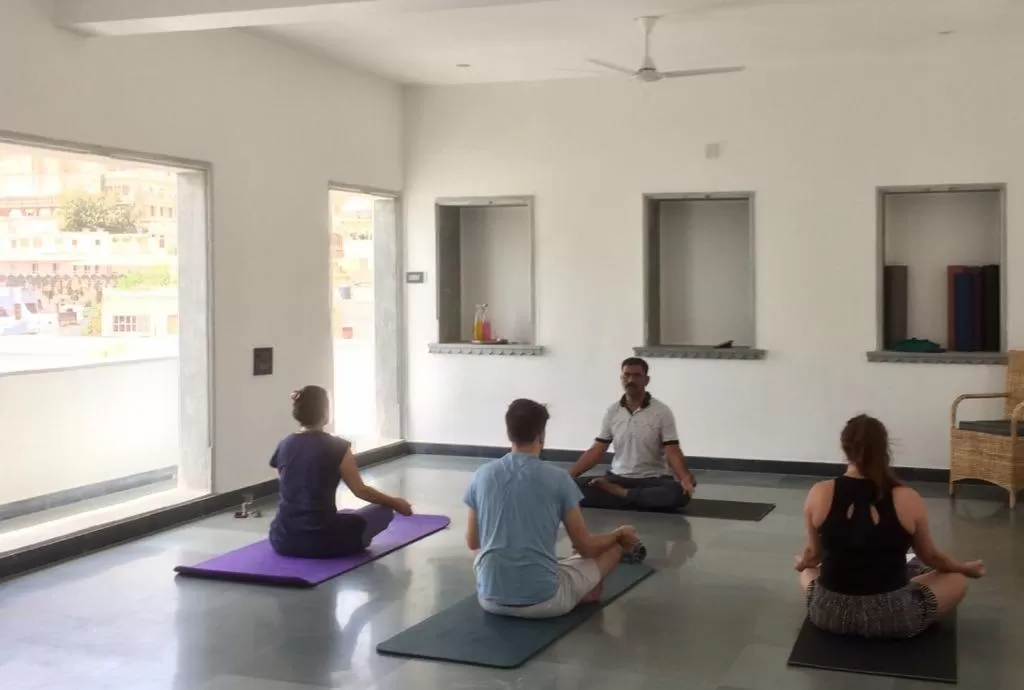 Area and facilities in The Neem Tree