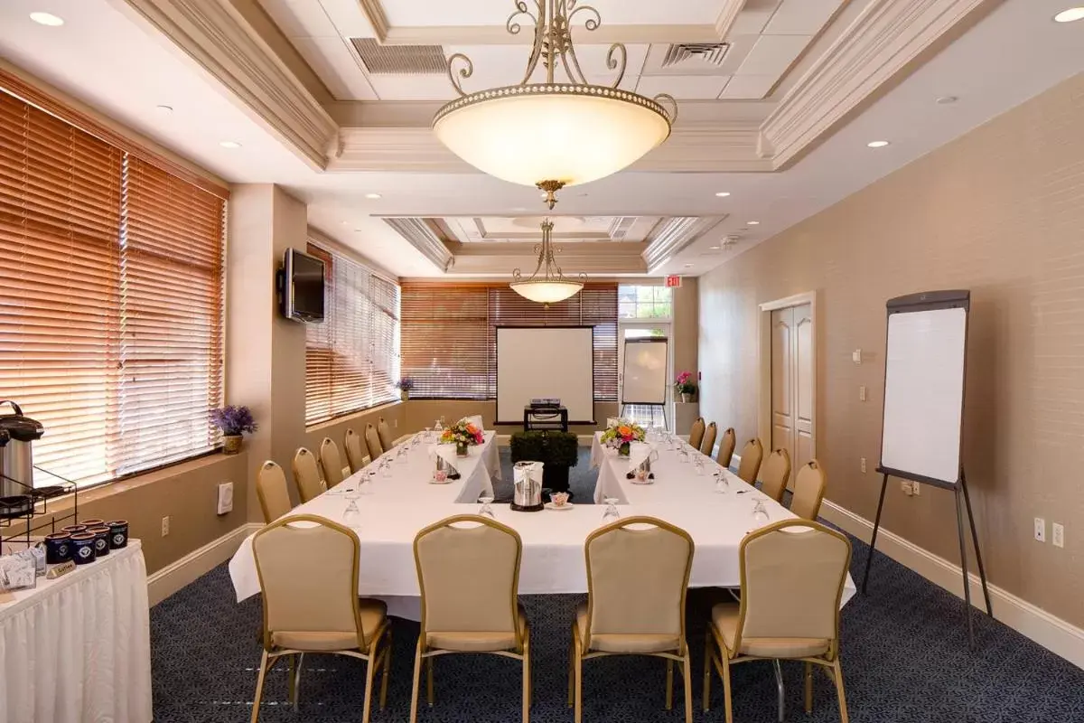Meeting/conference room in Salem Waterfront Hotel & Suites