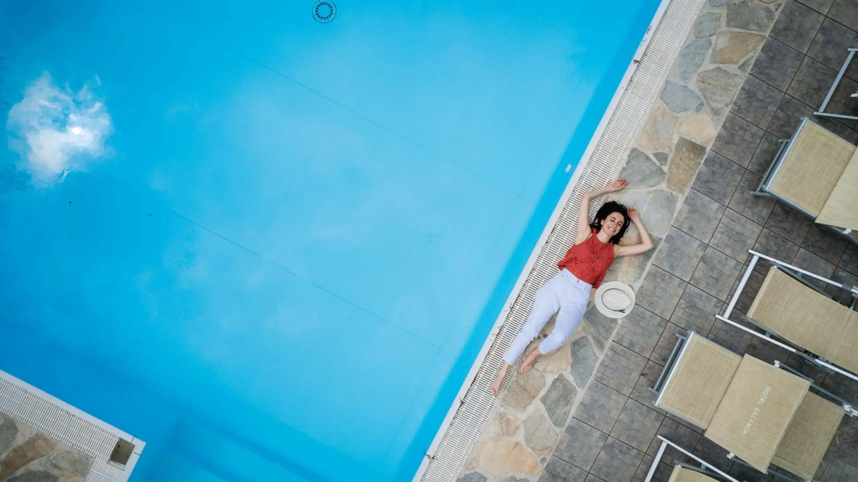 Swimming Pool in Hotel Calanca