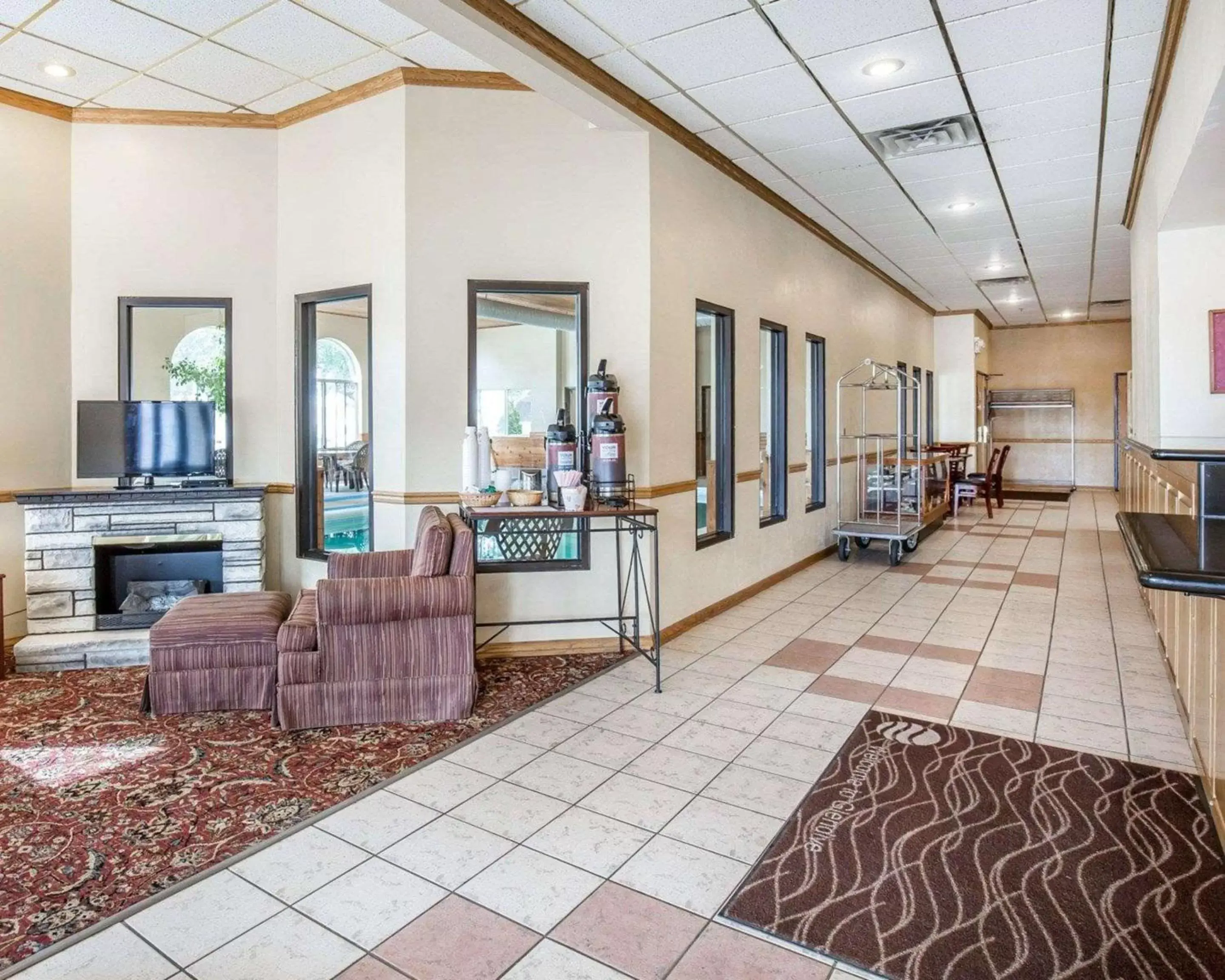 Lobby or reception, Seating Area in FairBridge Inn & Suites Glendive