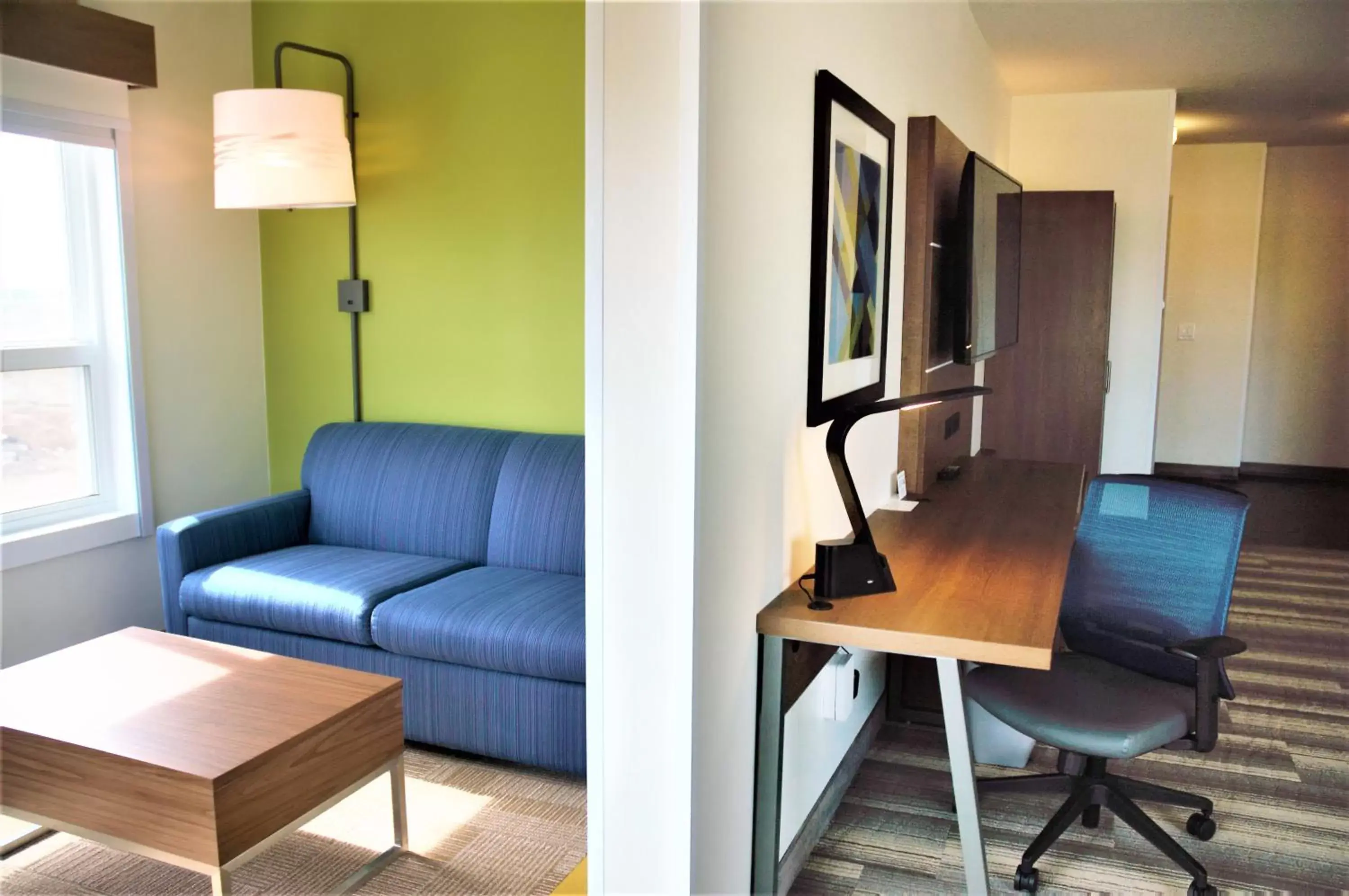 Seating Area in Holiday Inn Express & Suites - Edmonton SW – Windermere, an IHG Hotel