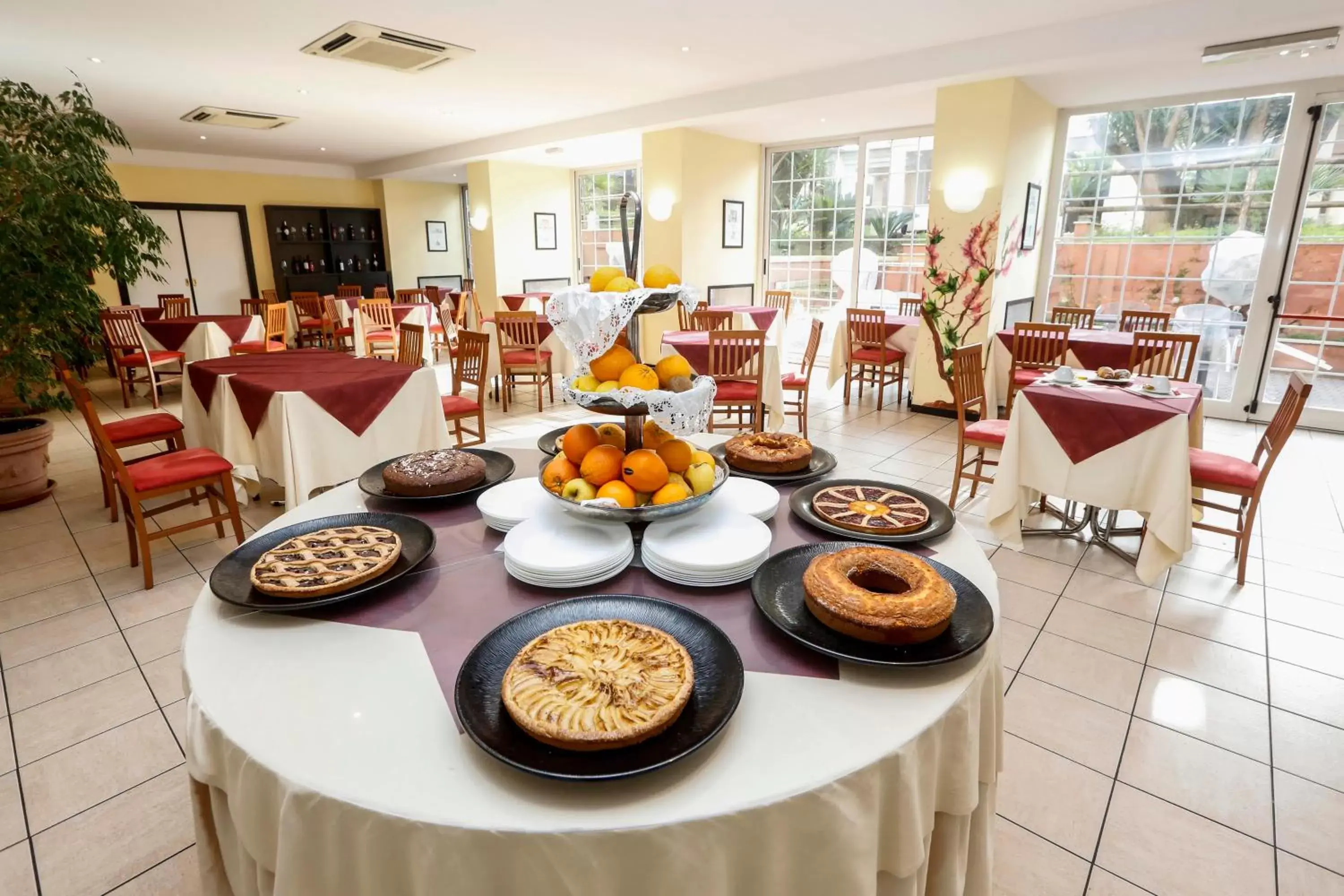 Breakfast, Restaurant/Places to Eat in Hotel Giardino d'Europa