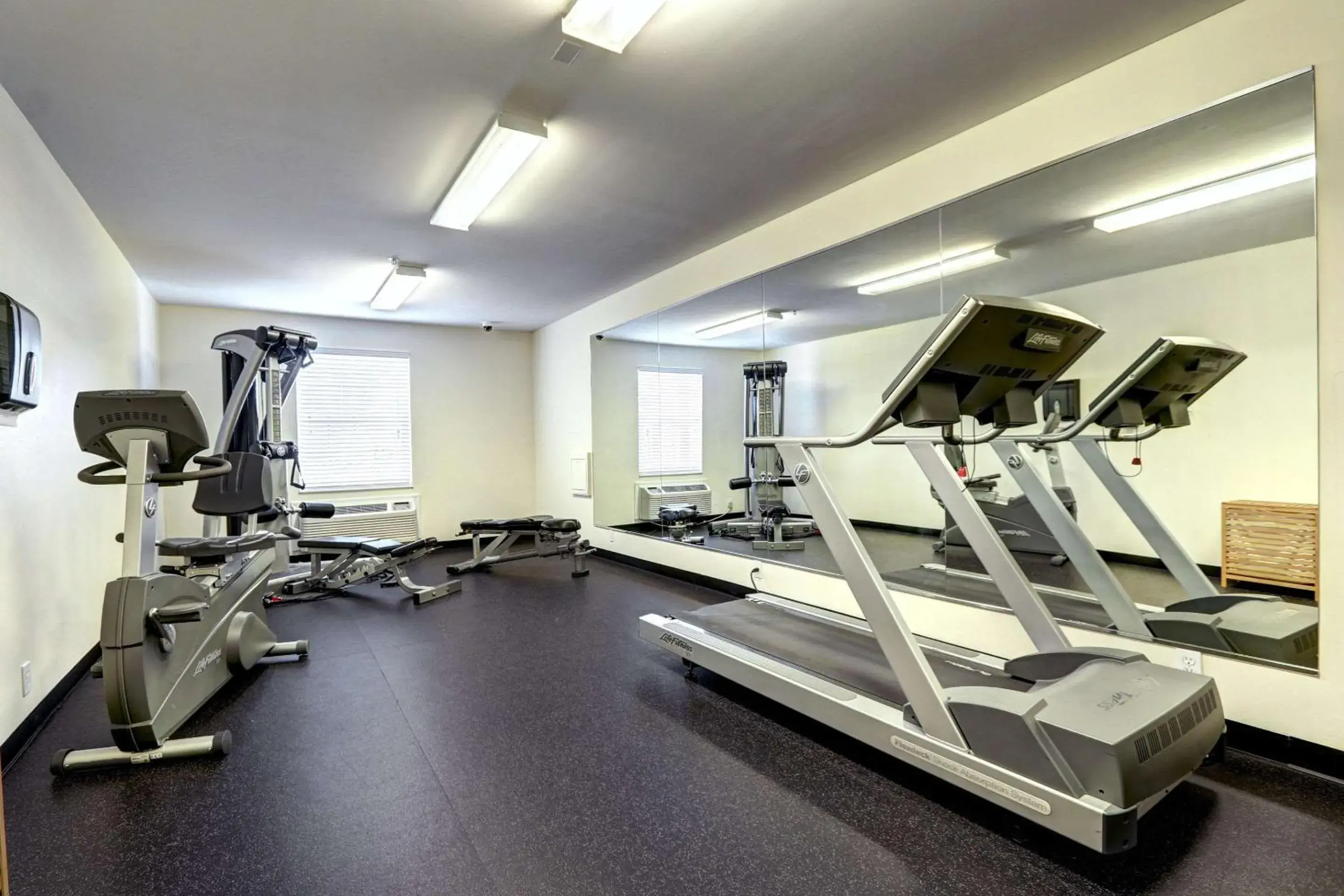 Fitness centre/facilities, Fitness Center/Facilities in Suburban Studios Westminster Denver North