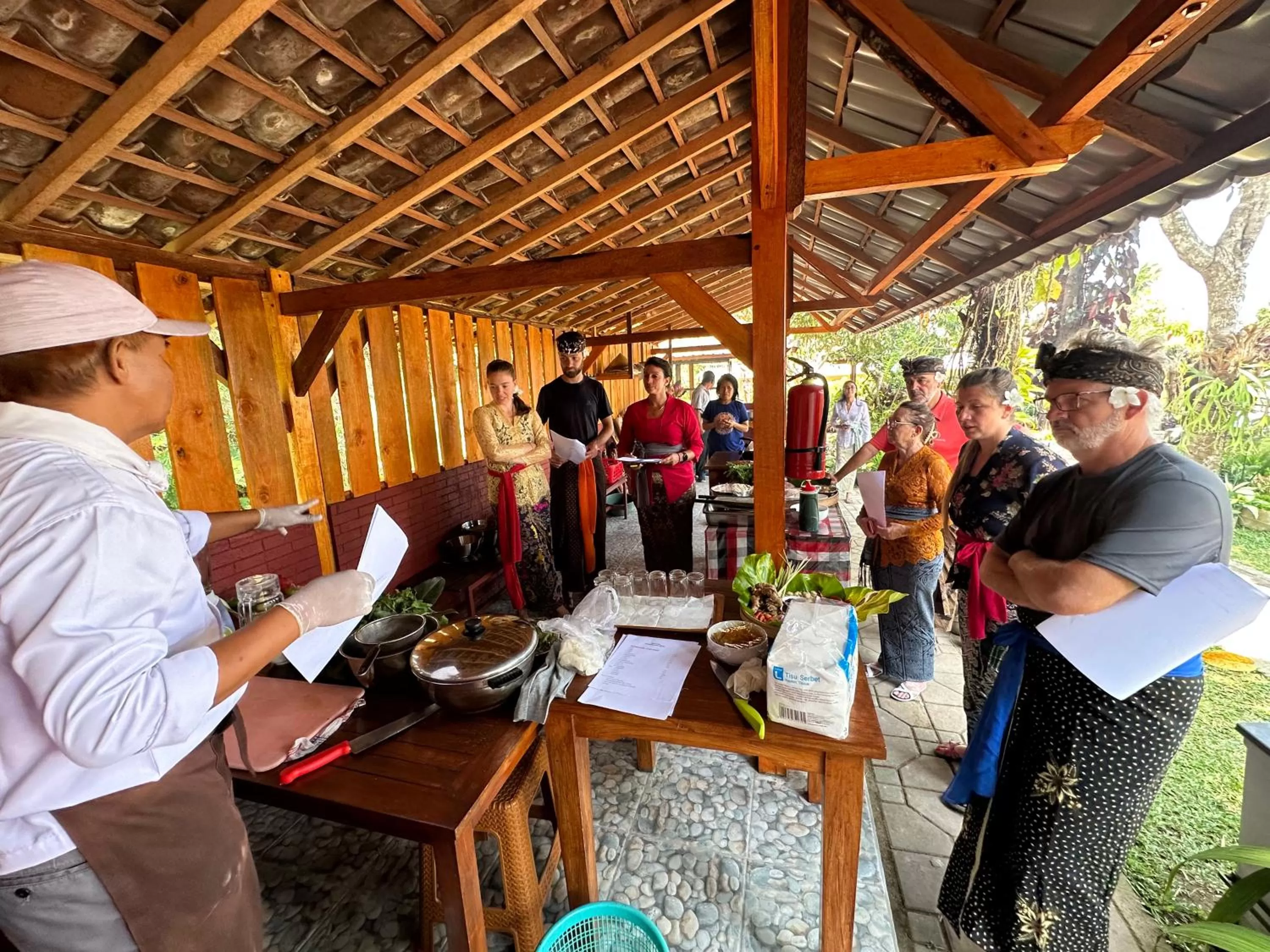 People in VILLA IPSA