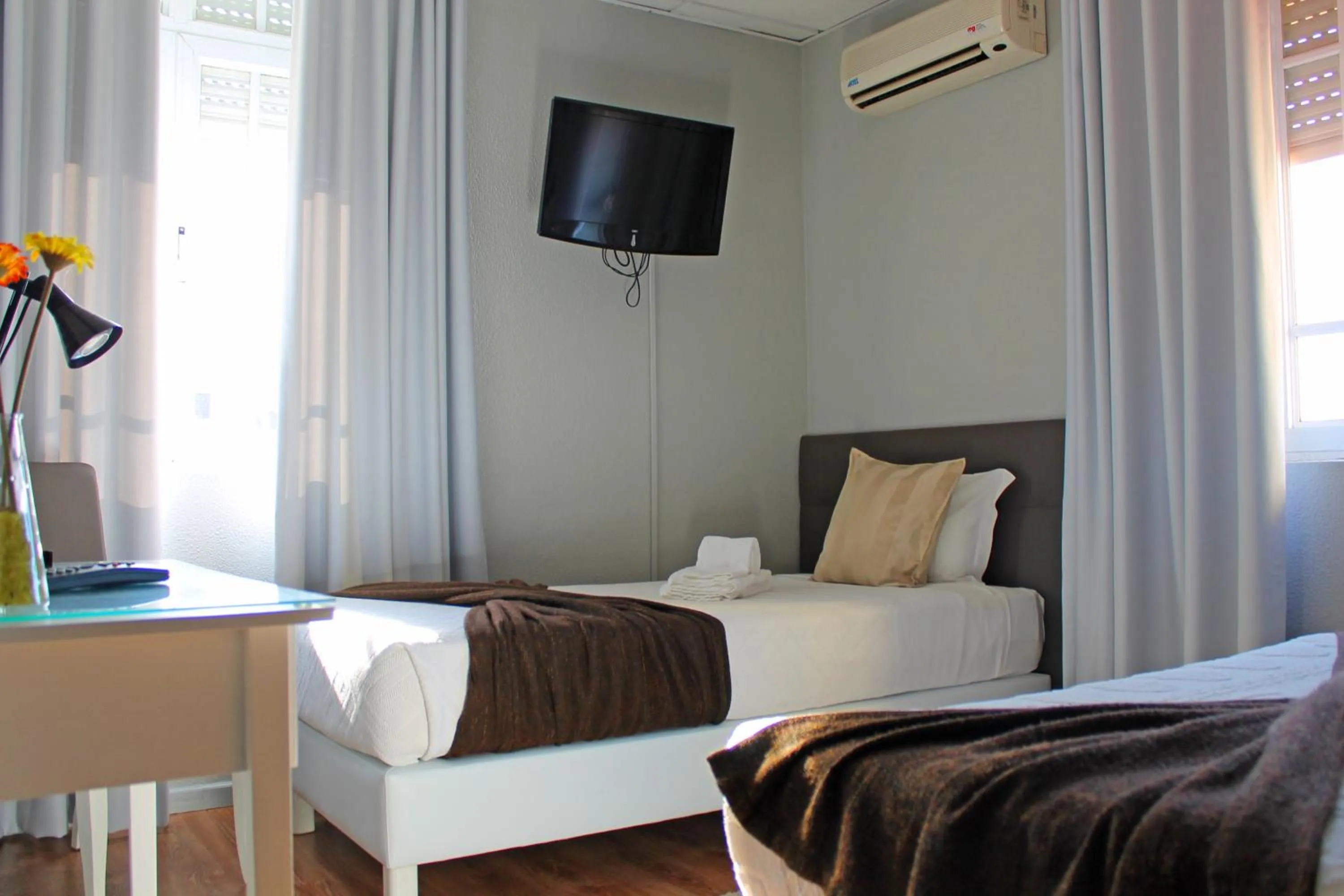 Bedroom, Bed in Hotel Porto Nobre