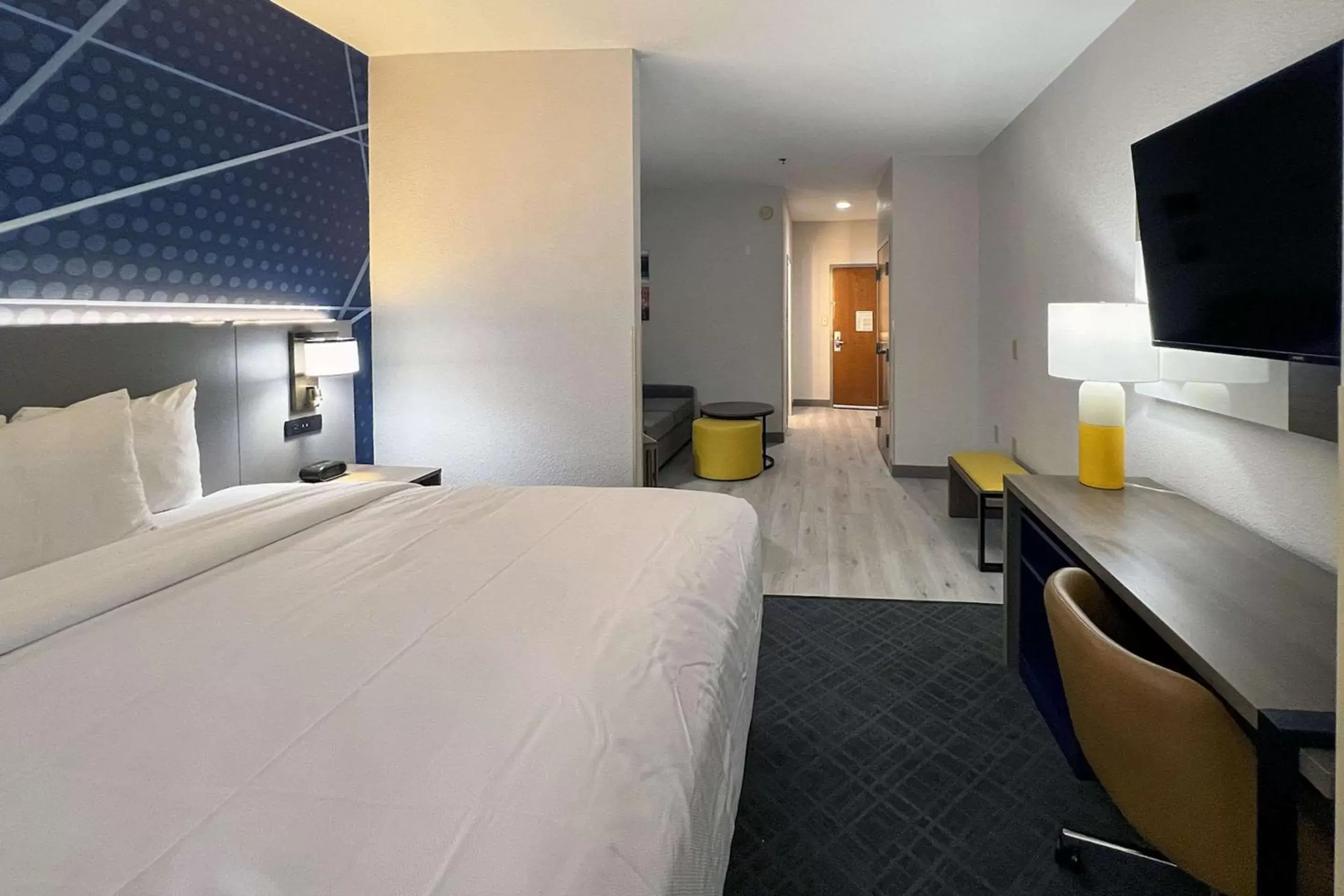 Bedroom, Bed in Comfort Suites Augusta Riverwatch