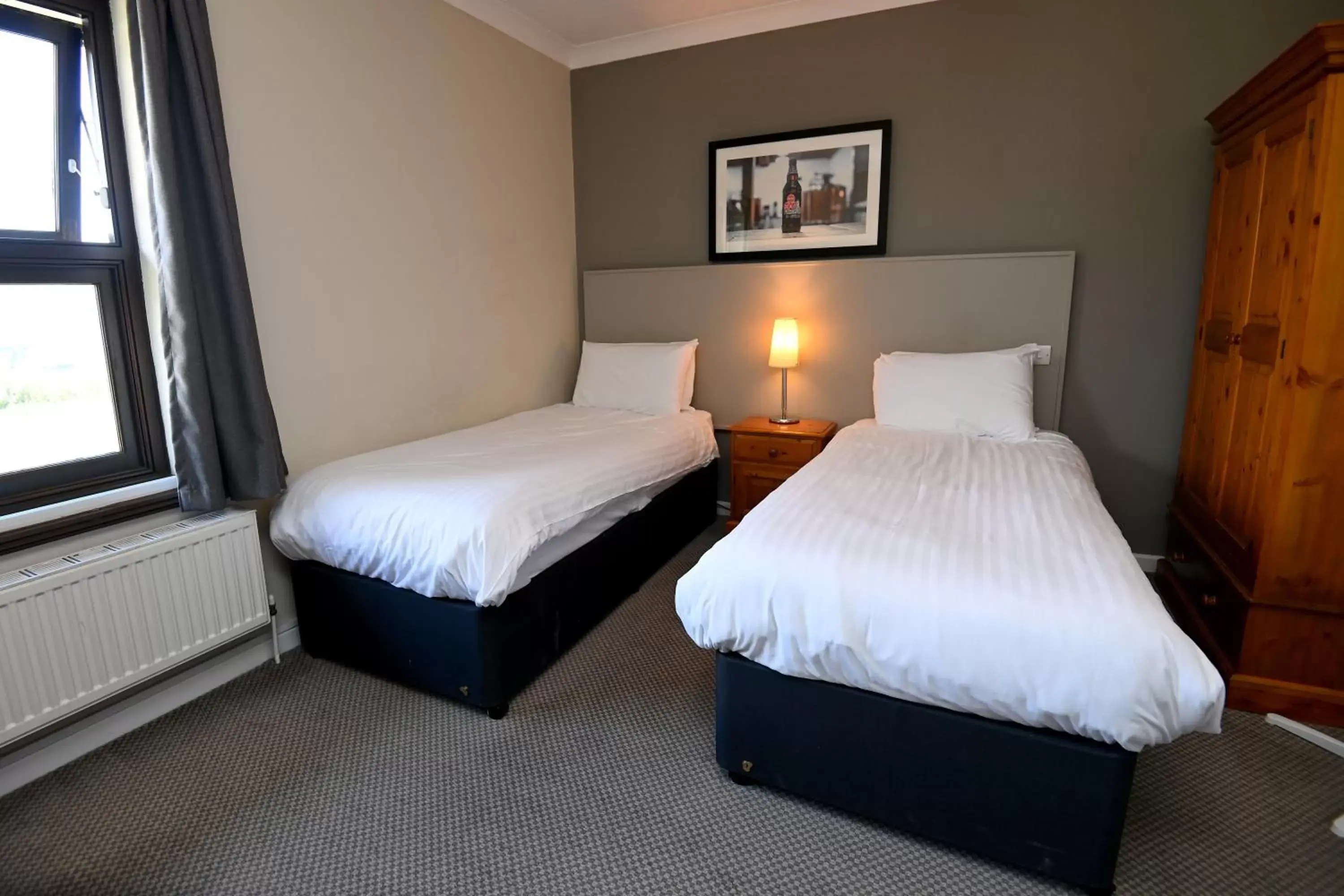 Bedroom, Bed in Admiral's Table, Bridgwater by Marston's Inns