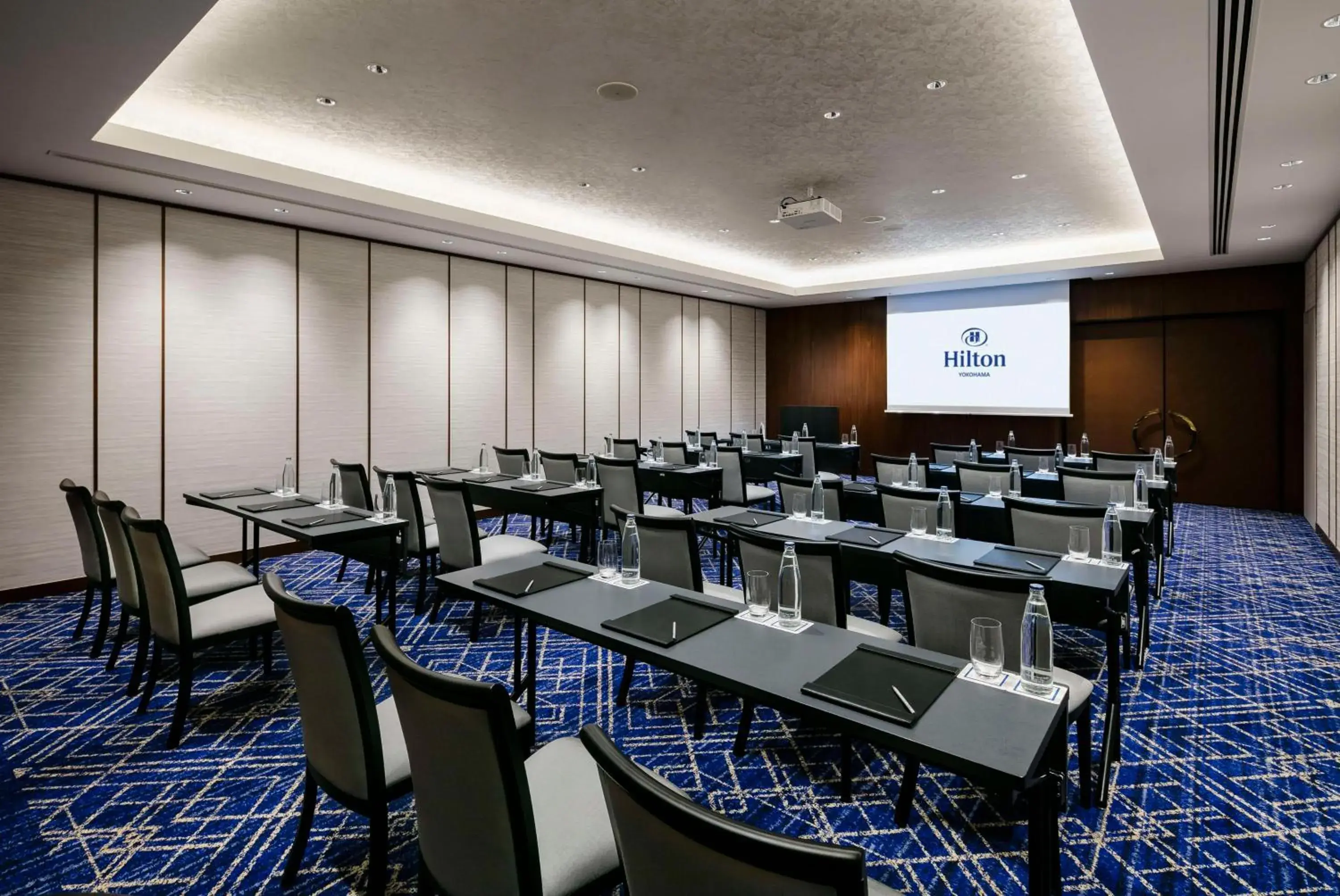 Meeting/conference room in Hilton Yokohama