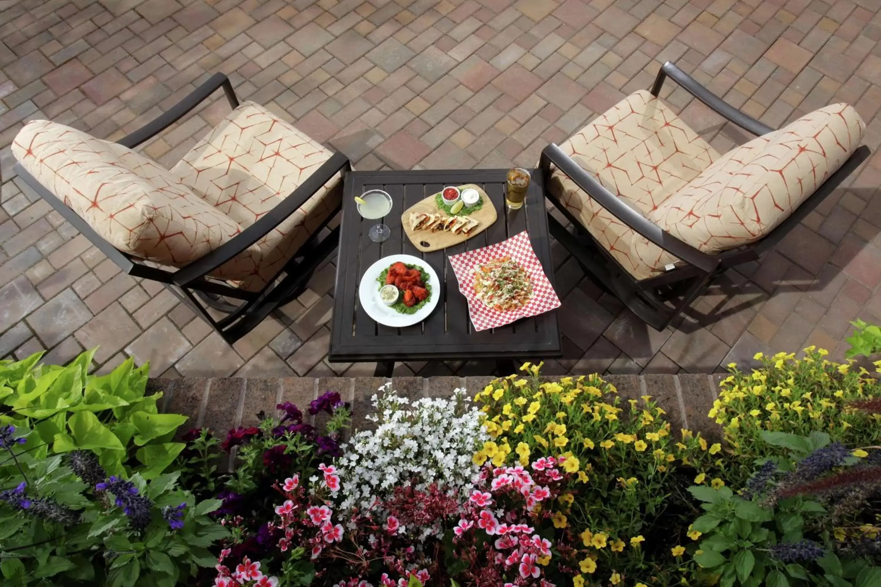 Patio in Hilton Garden Inn Spokane Airport