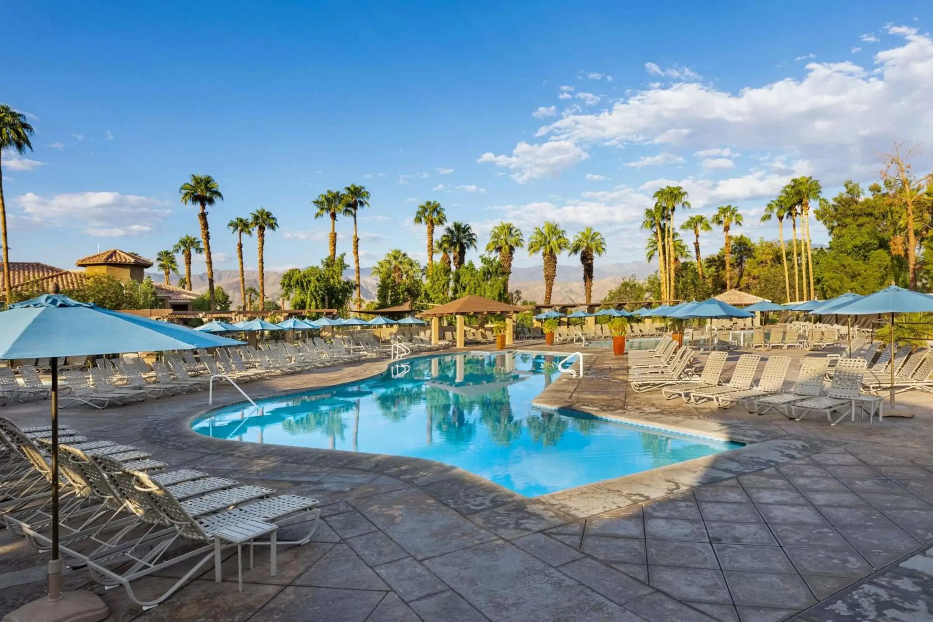 Swimming Pool in Marriott's Desert Springs Villas II