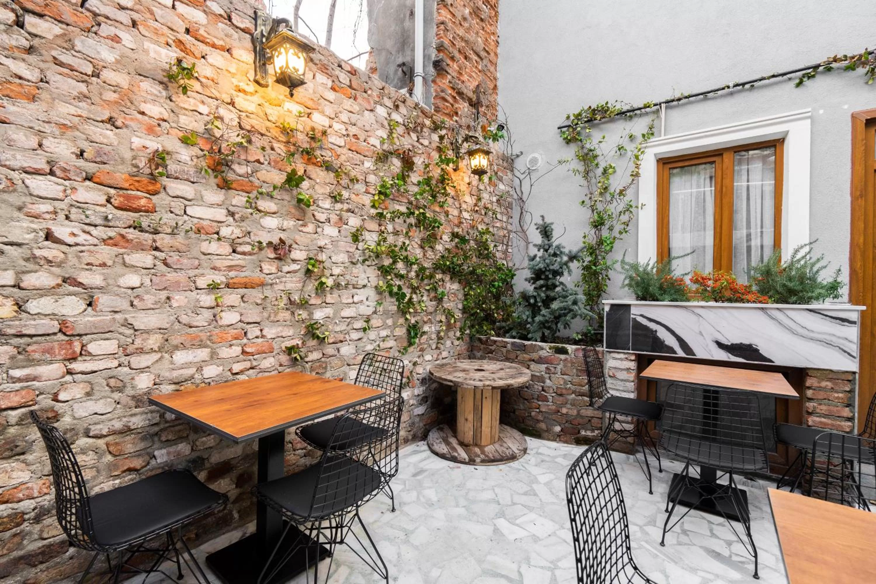 Patio in Castillo Rojo Hotel Istanbul