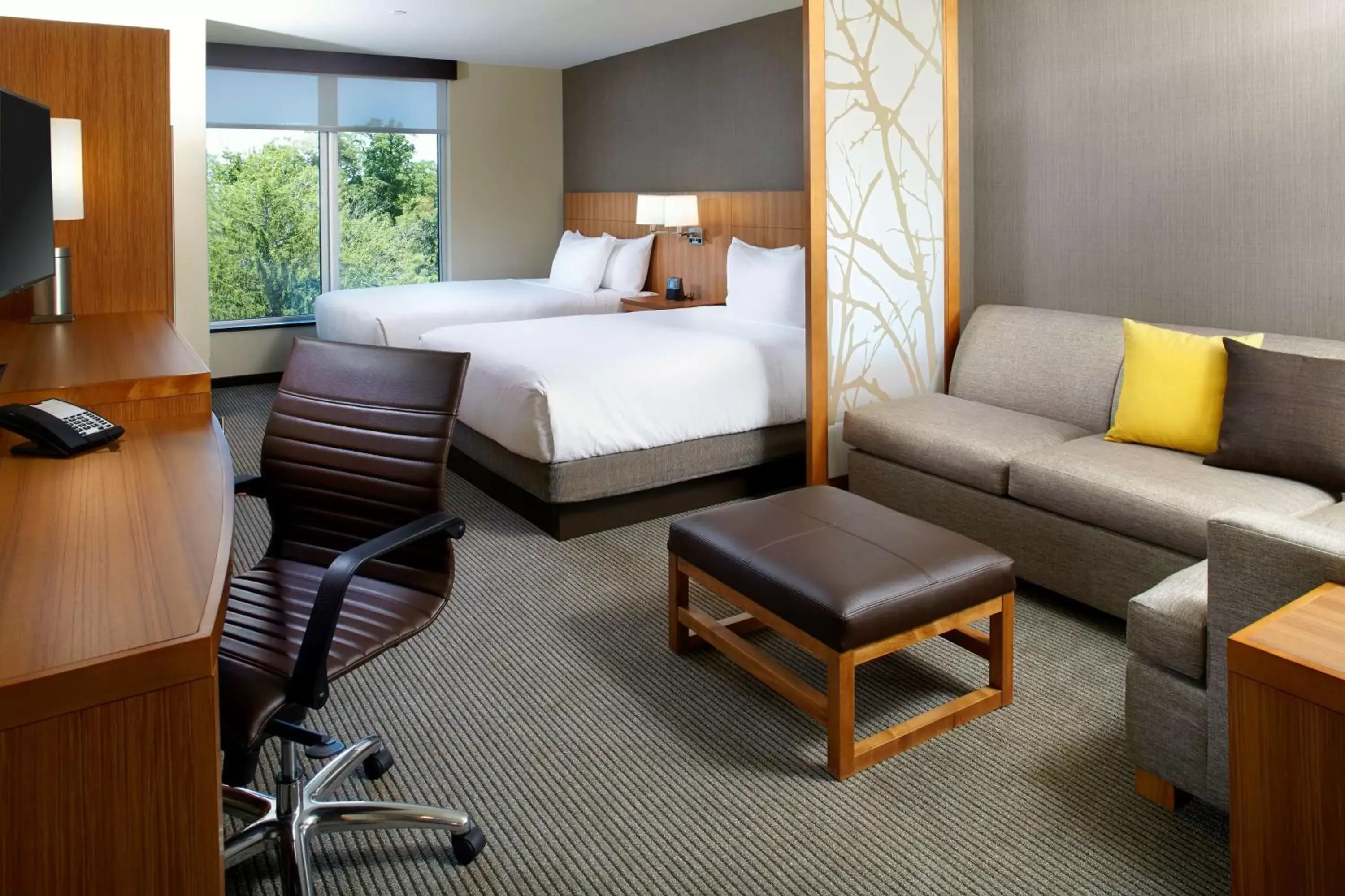 Queen Room with Two Queen Beds and Sofa Bed - High Floor in Hyatt Place Cleveland/Lyndhurst/Legacy Village