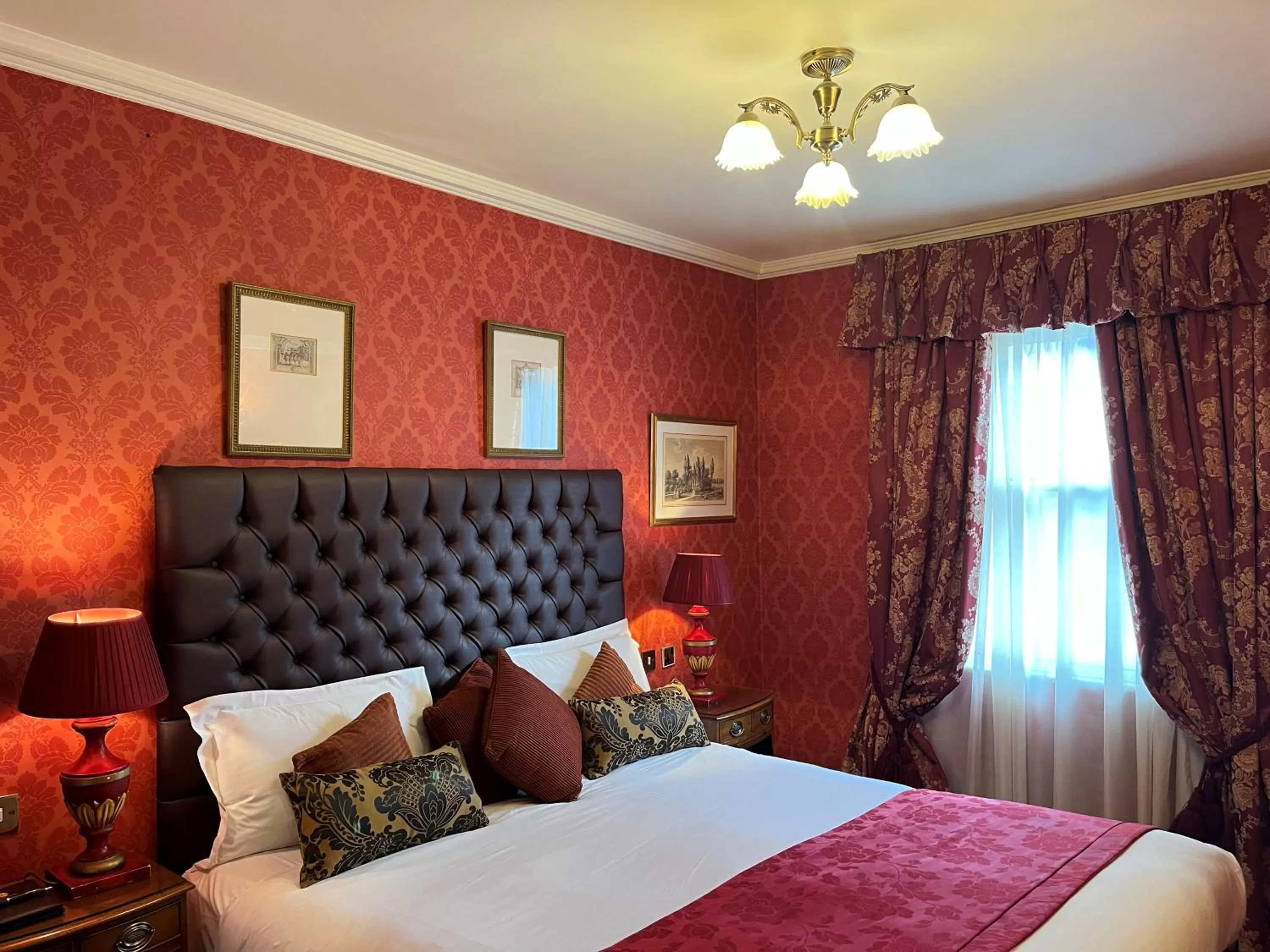 Bedroom, Bed in The Leonard Hotel