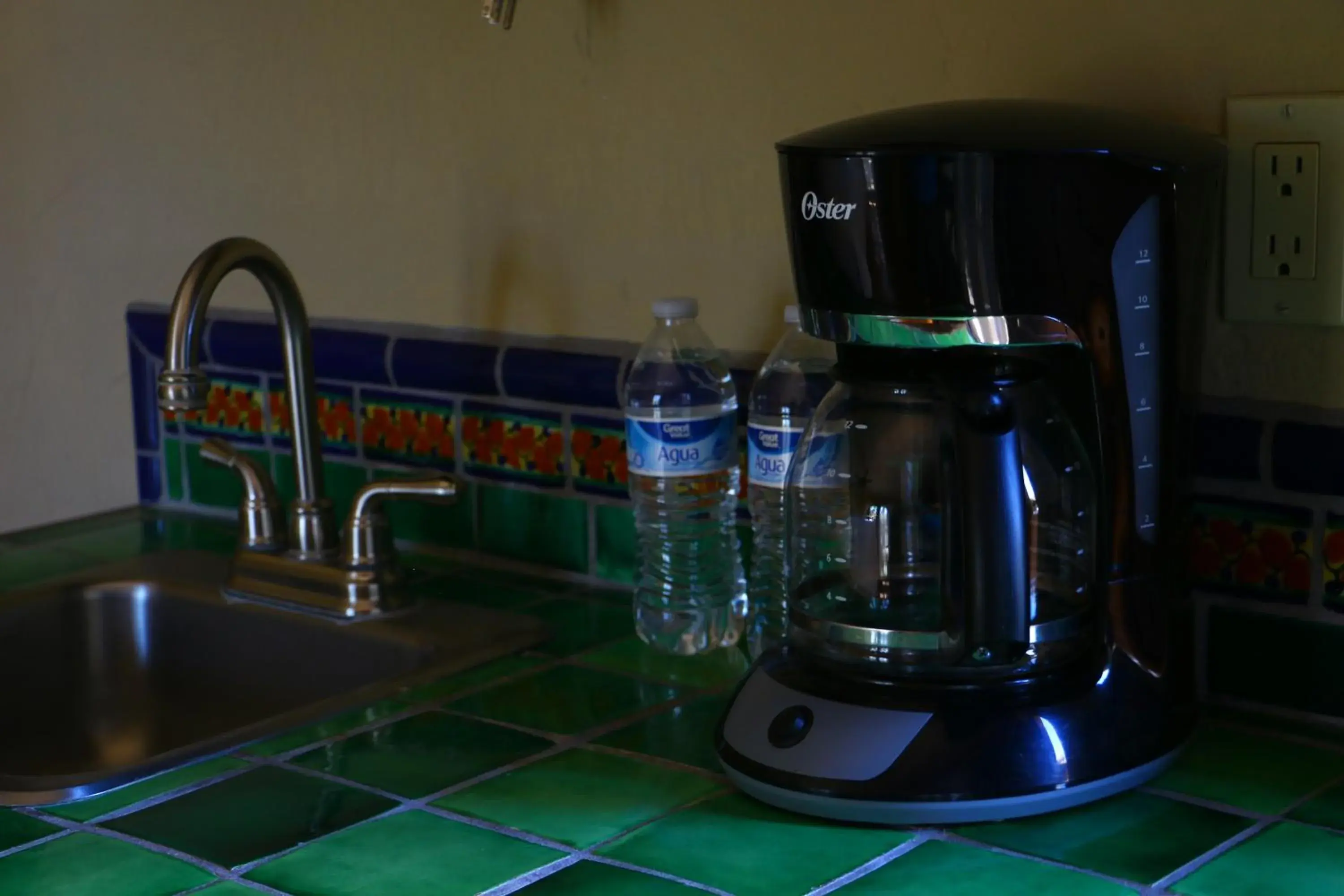 Coffee/tea facilities in Posada del Cortes