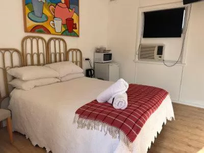 Bed in The Oasis Tamworth