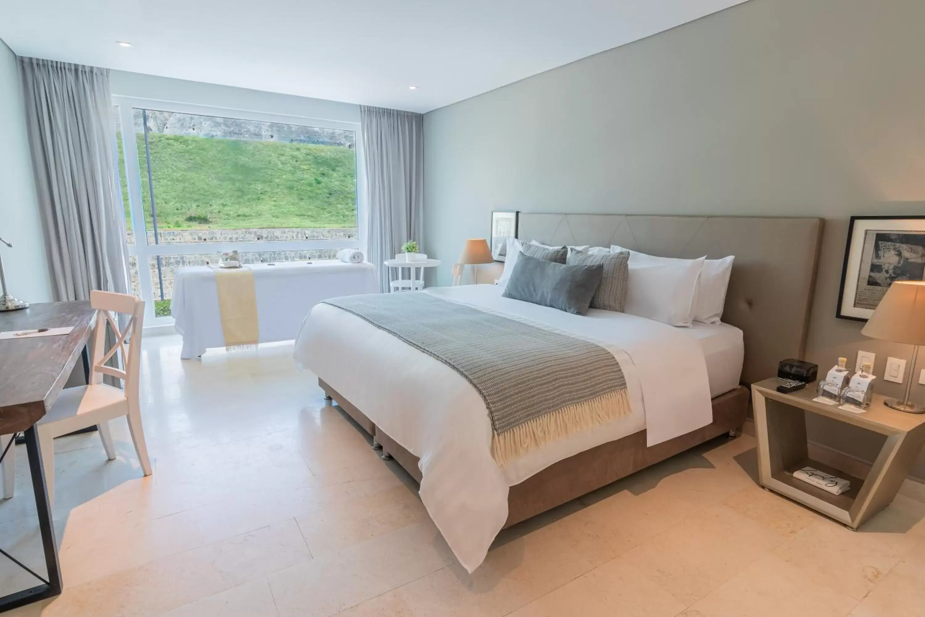 Bedroom, Bed in GHL San Lazaro Art Hotel