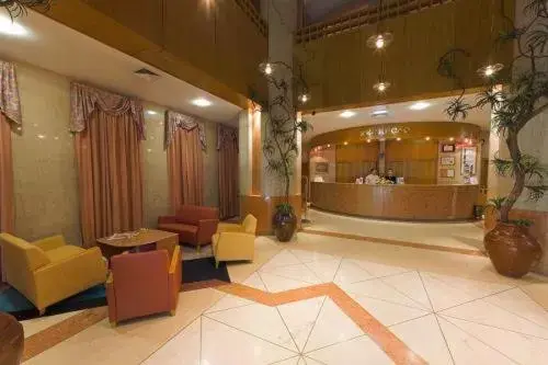 Staff, Lobby/Reception in Hotel Alif Campo Pequeno