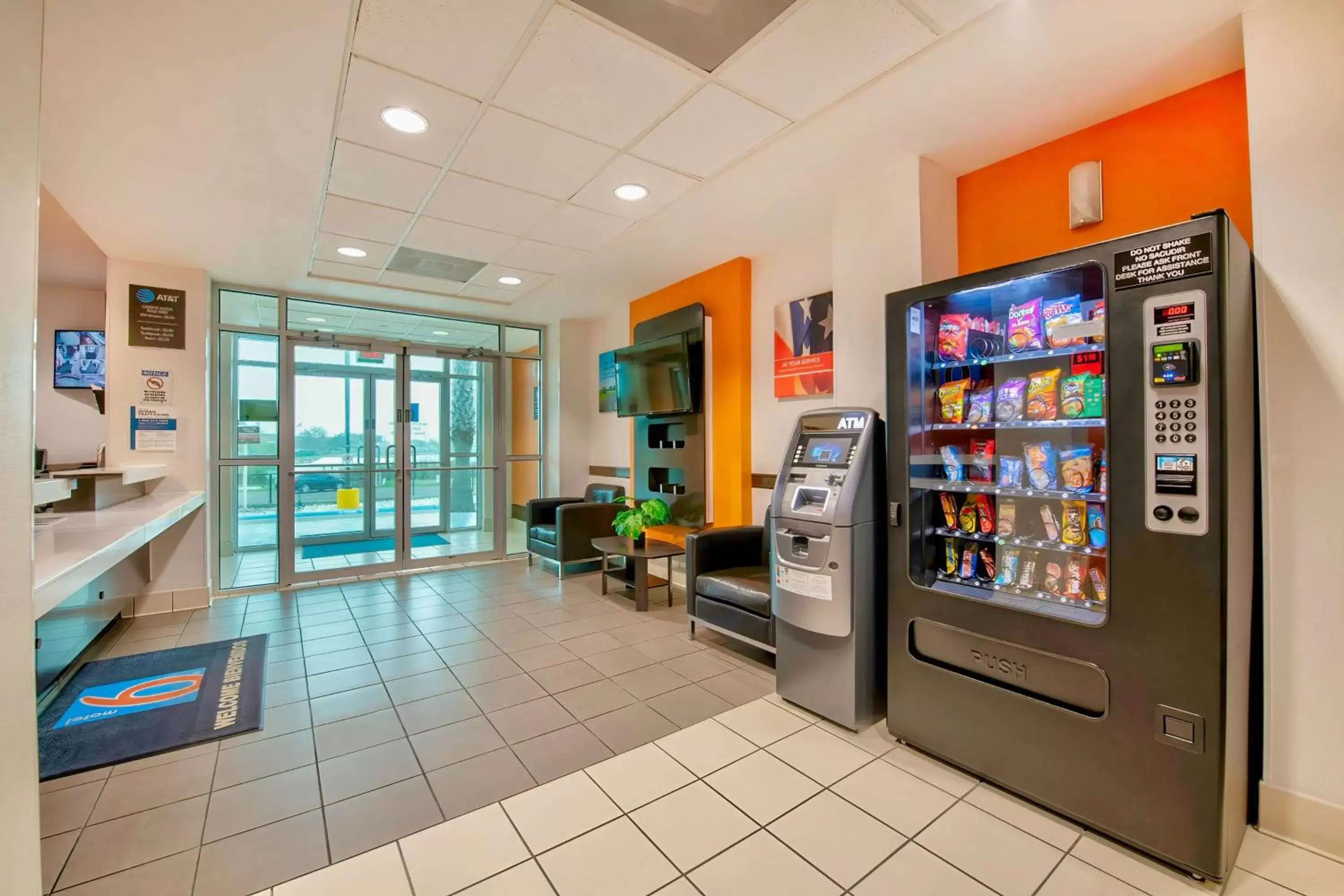 Lobby or reception in Motel 6-Eagle Pass, TX - Lakeside