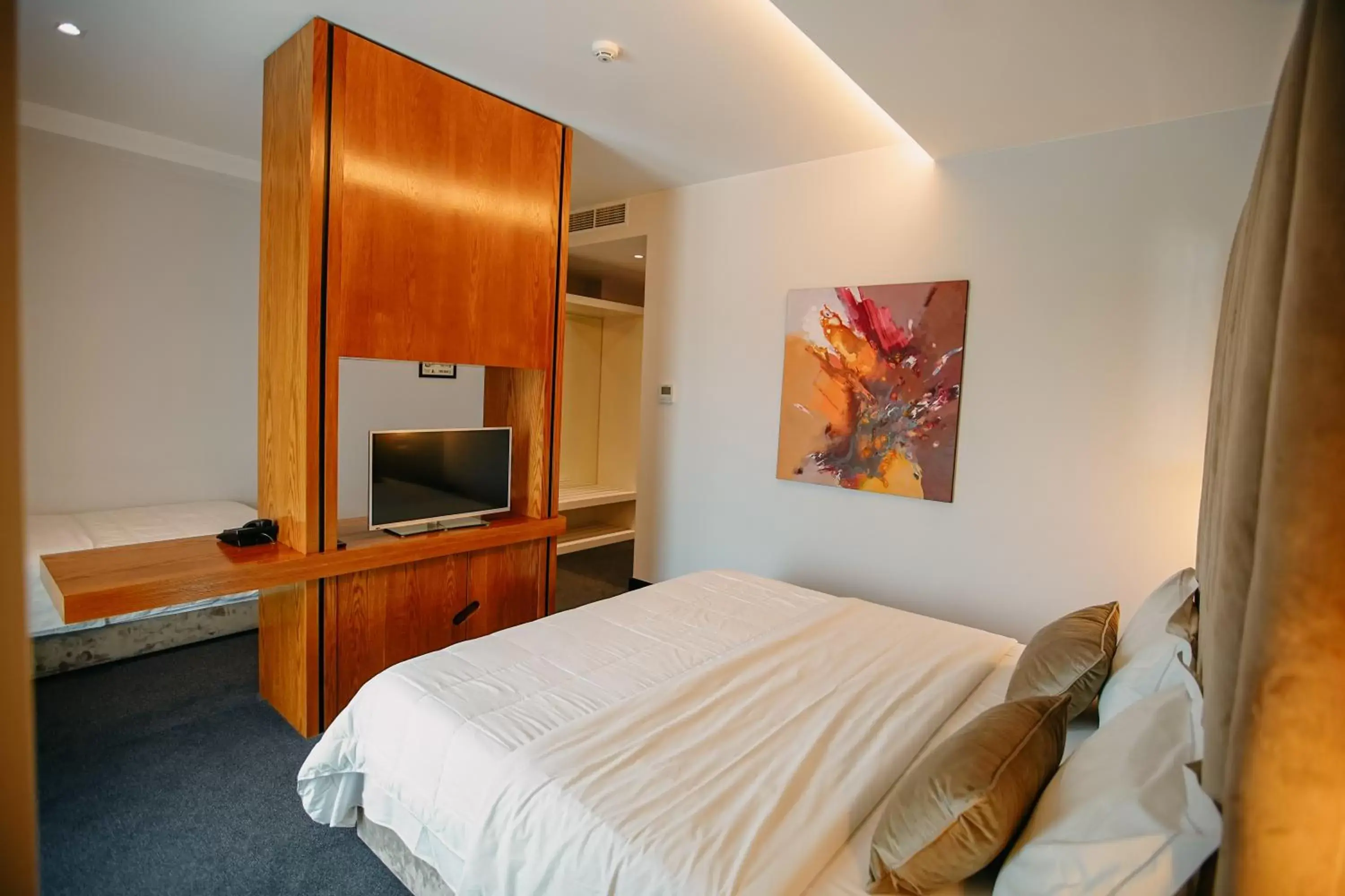 Superior Triple Room in Hotel Delta Premium Superior Triple Room in Hotel Delta Premium