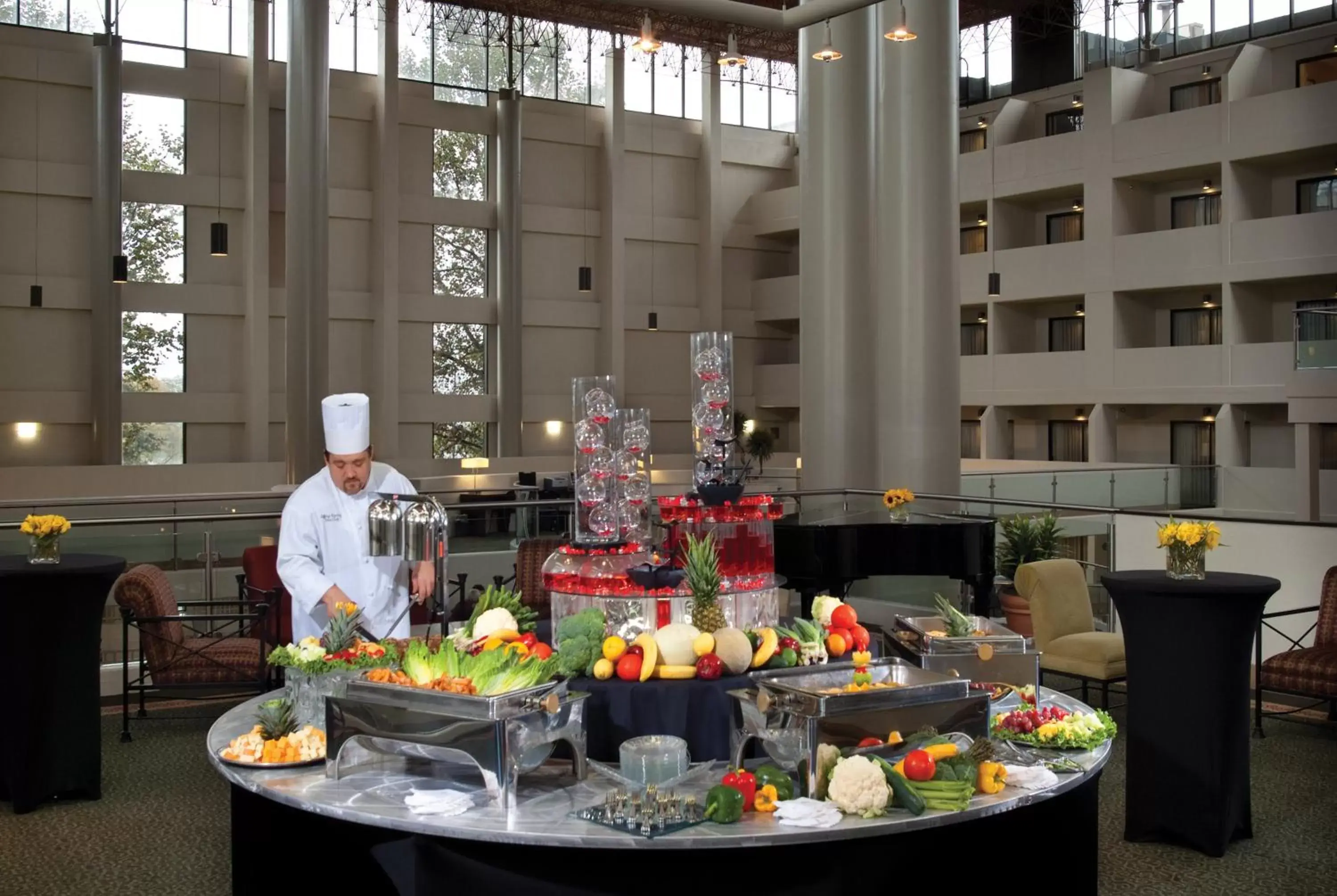 Restaurant/places to eat in Crowne Plaza Indianapolis-Airport, an IHG Hotel