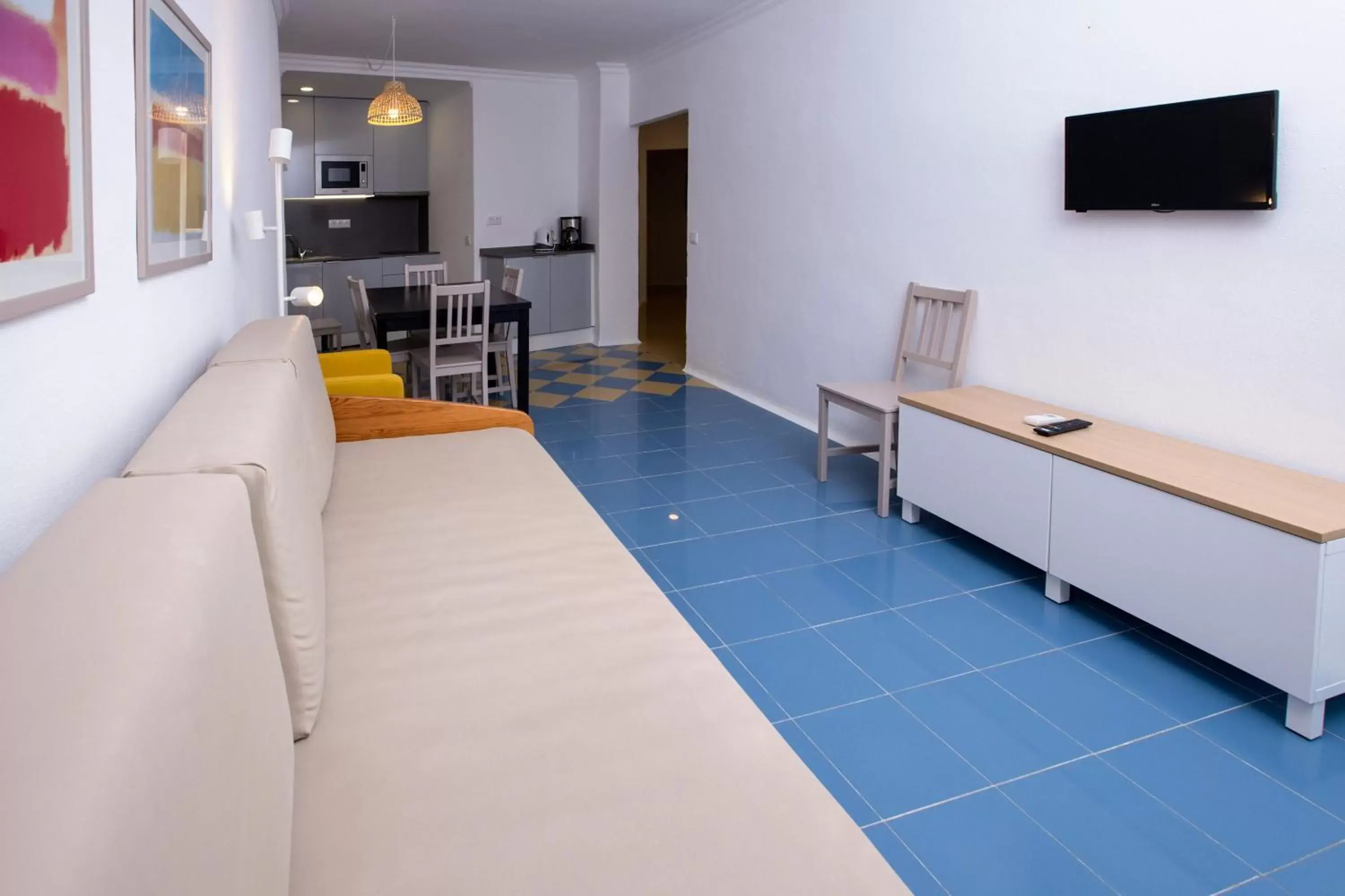 Living room, Seating Area in Hotel Apartamento Foz Atlantida