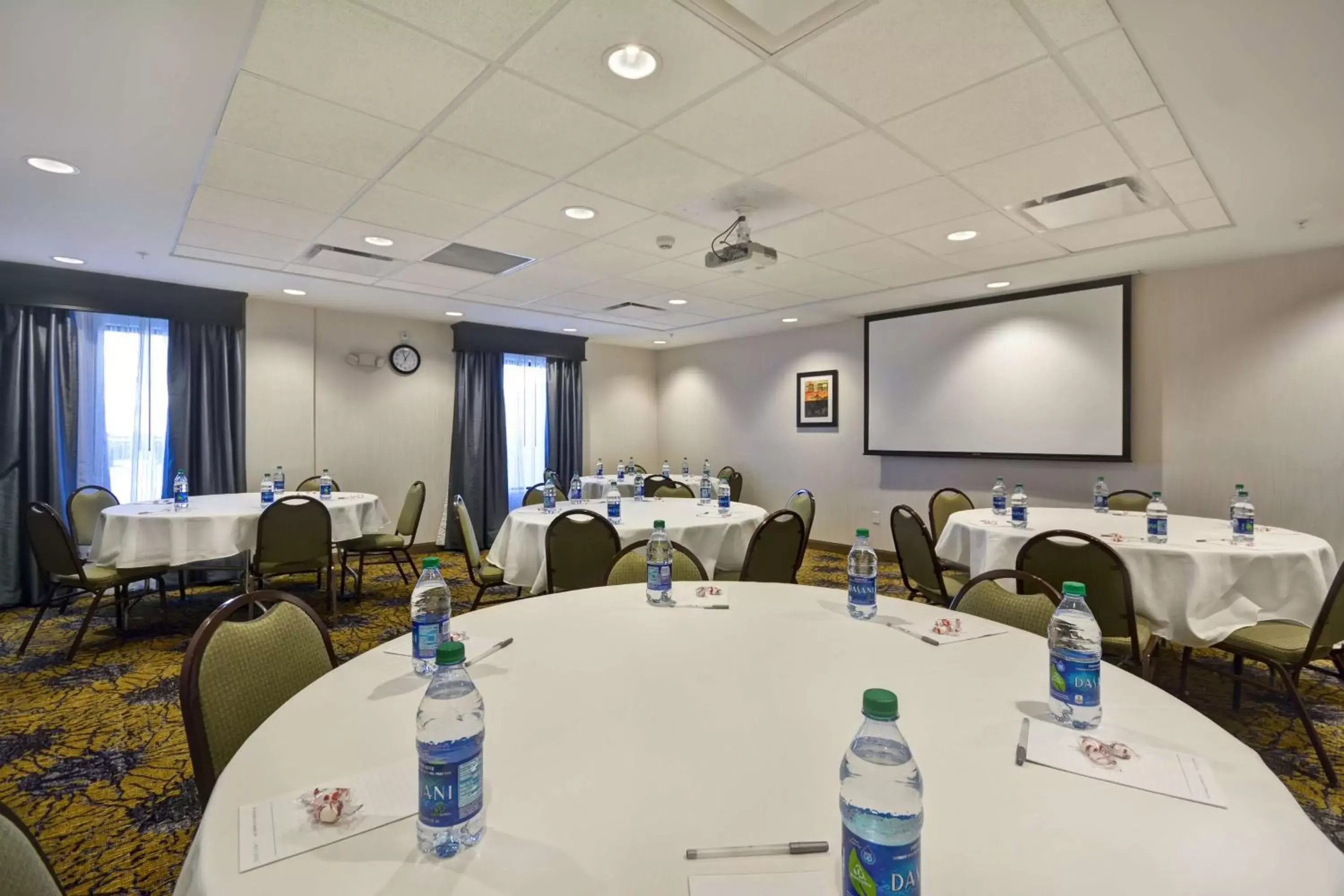 Meeting/conference room in Hampton Inn & Suites Detroit/Warren