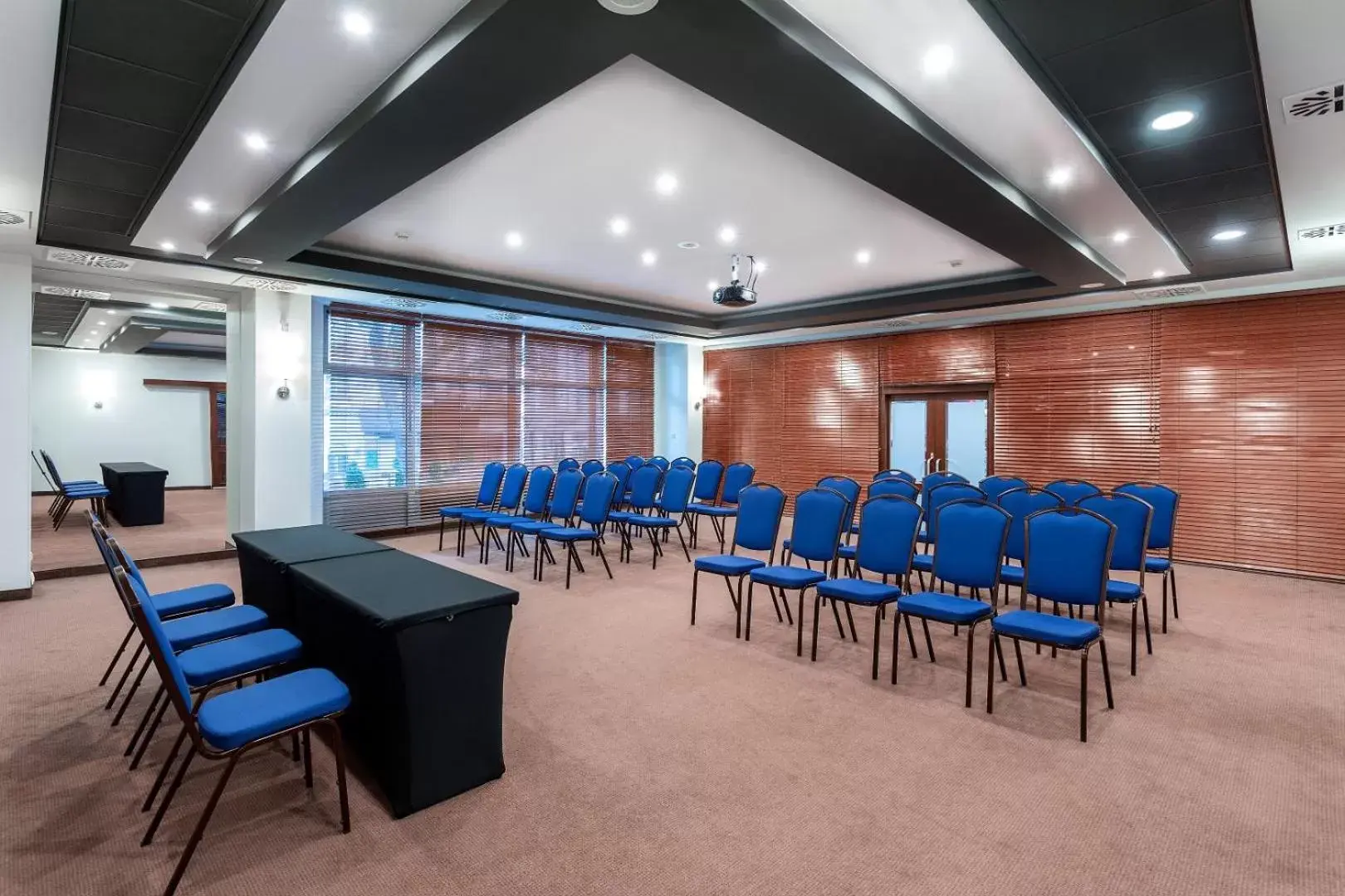 Meeting/conference room in Qubus Hotel Legnica