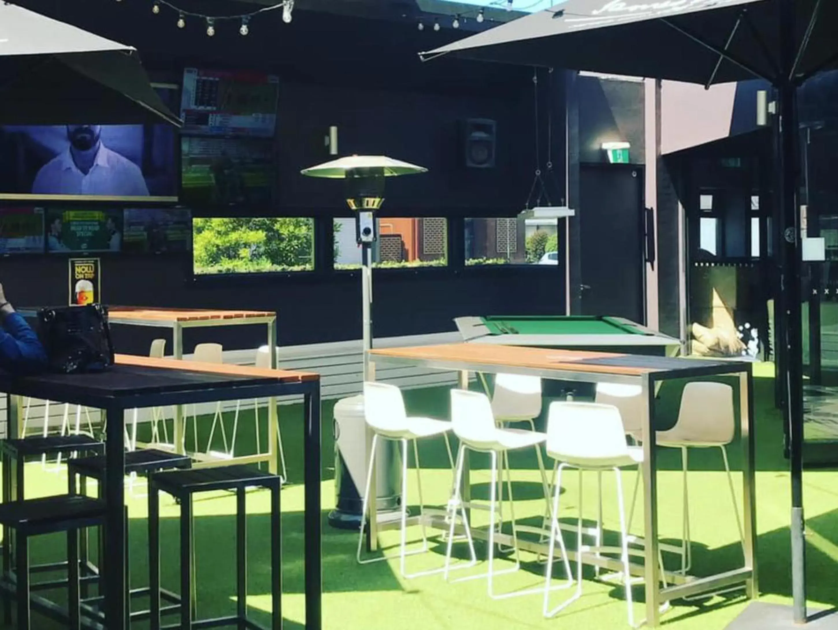 Lounge or bar in The Premier Hotel Broadmeadow Lounge or bar in The Premier Hotel Broadmeadow