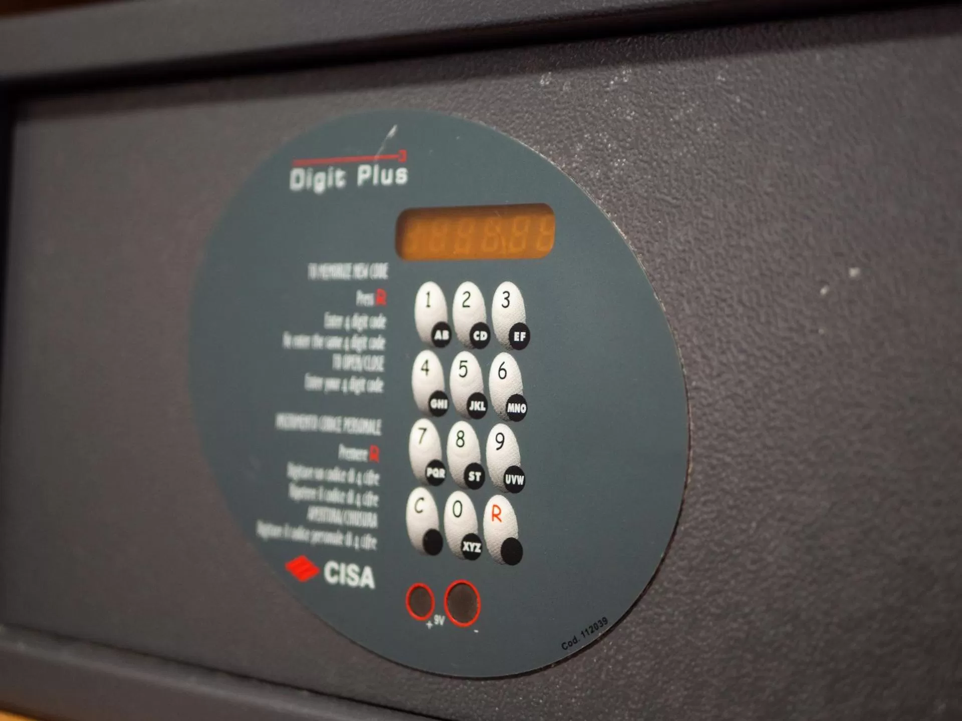 microwave in Maiden Oval