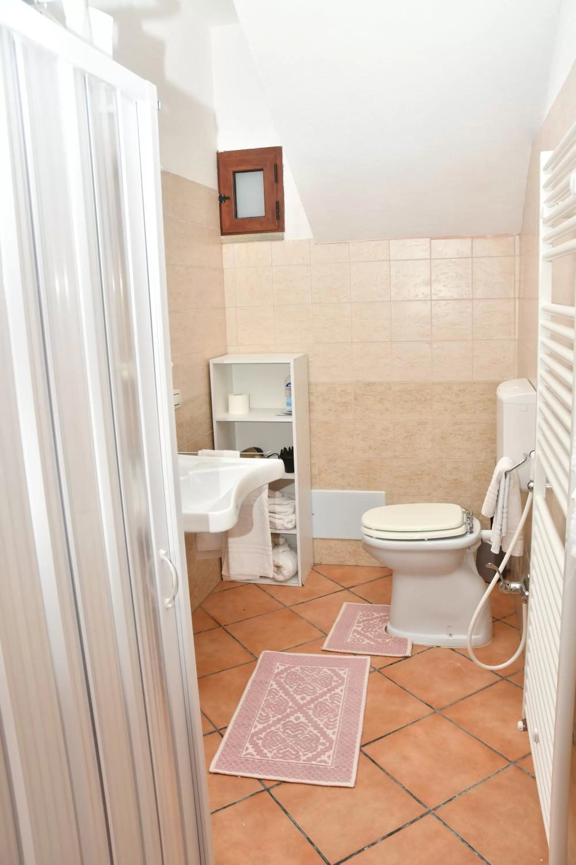 Bathroom in B&B Mitzixeddas Sa Domu de Braxia