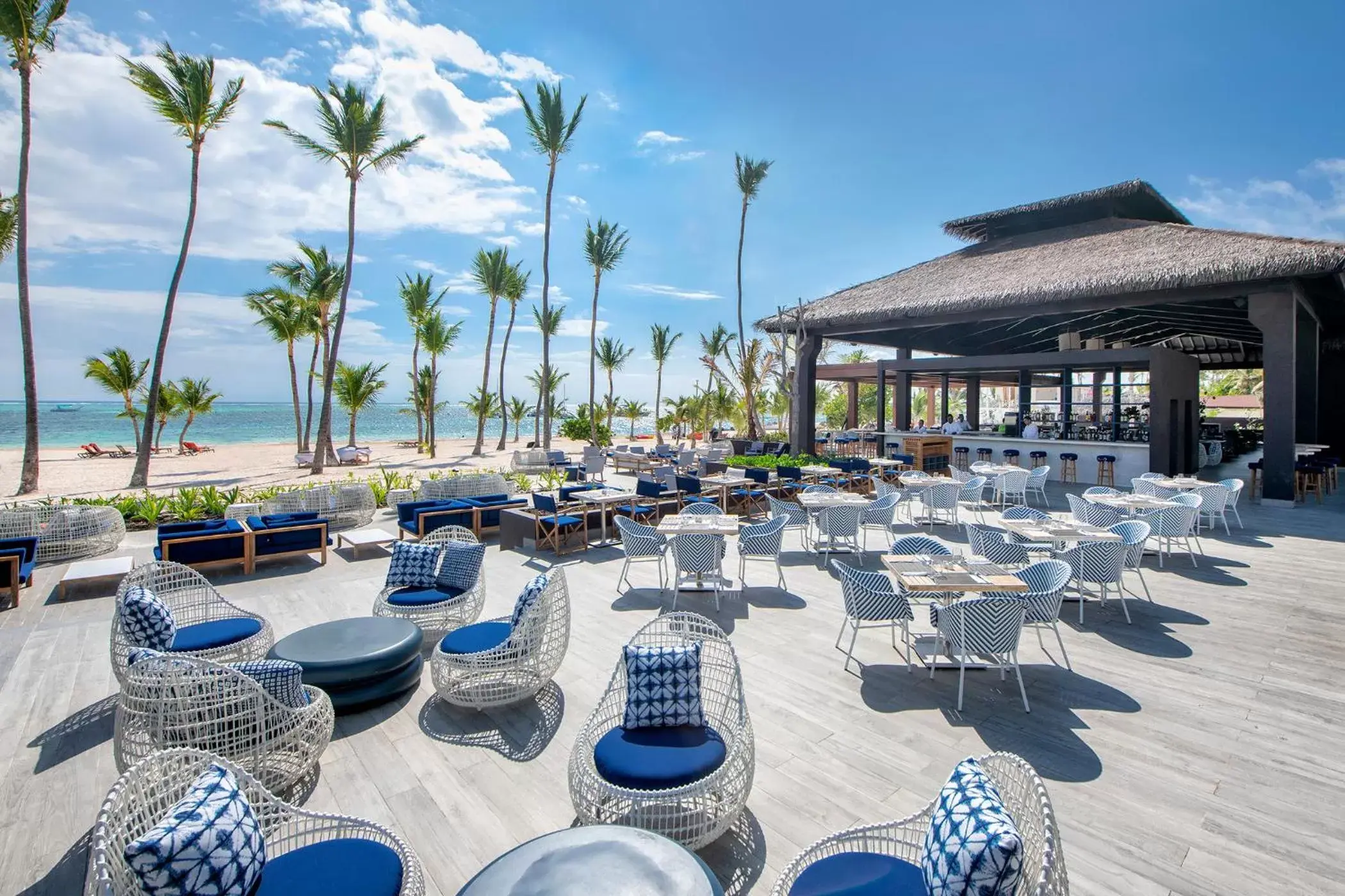 Lounge or bar, Restaurant/Places to Eat in Adults Only Club at Lopesan Costa Bávaro Resort