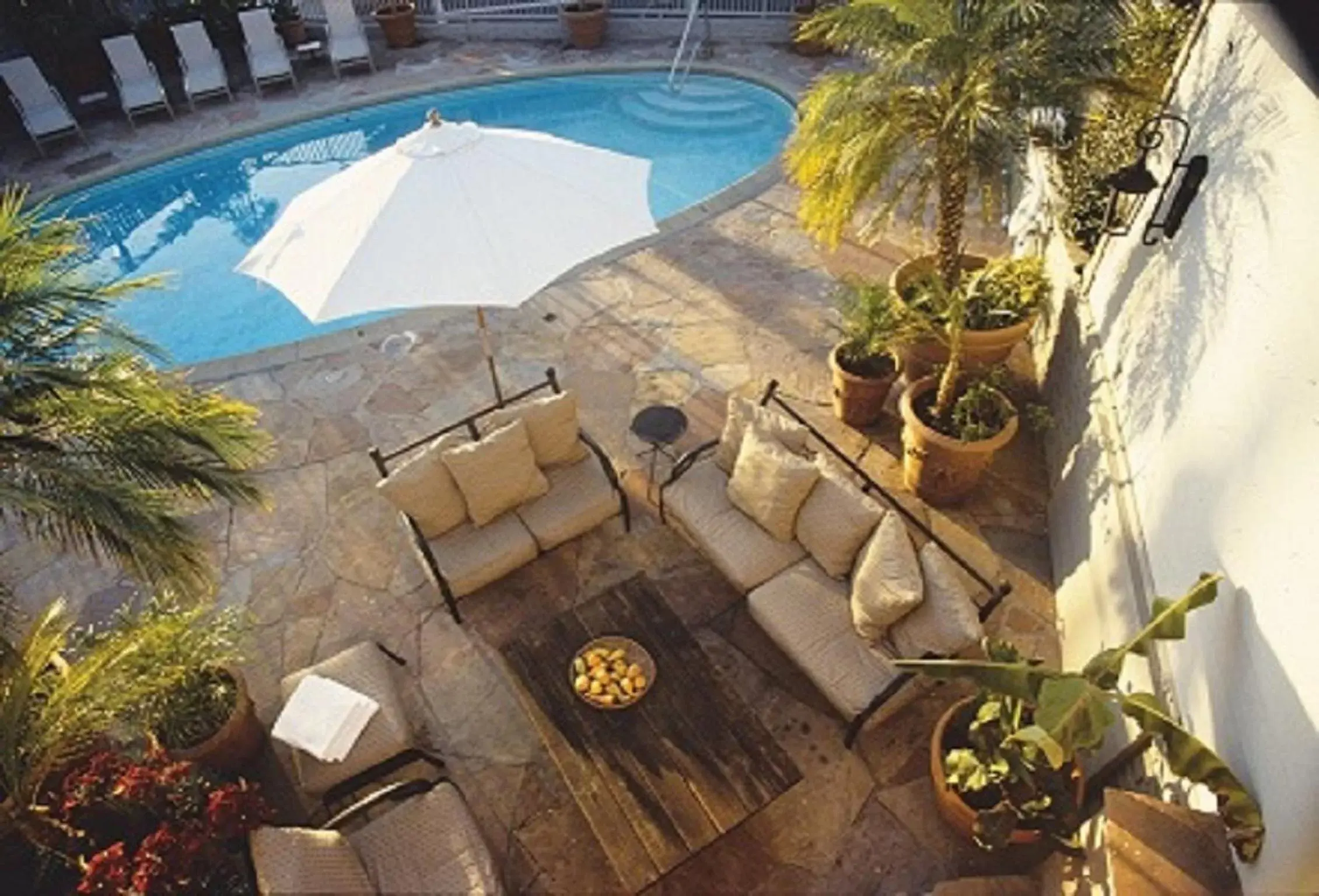 Bird's eye view in The Tides Laguna Beach Bird's eye view in The Tides Laguna Beach