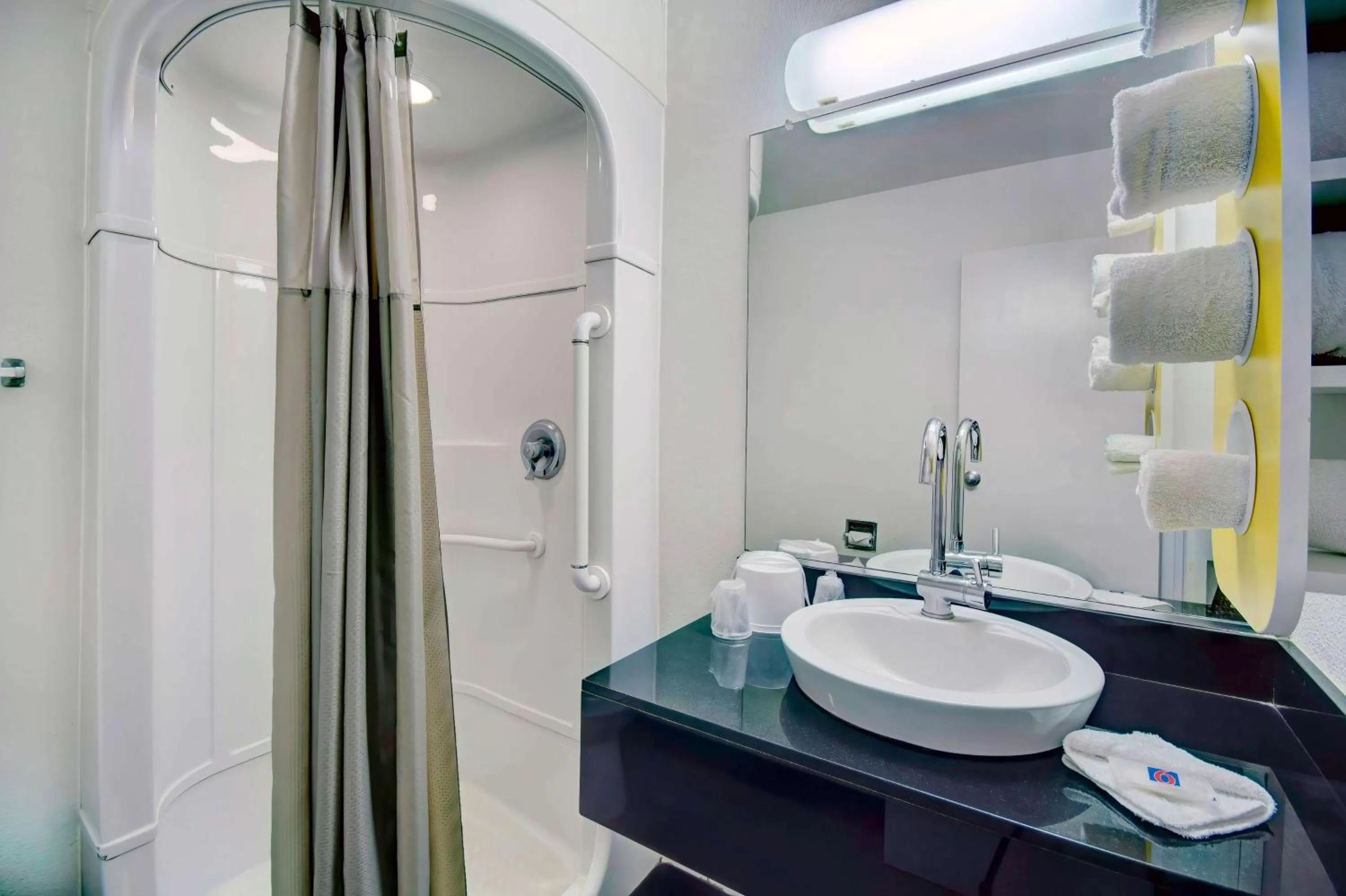 Bedroom in Motel 6-Douglas, AZ