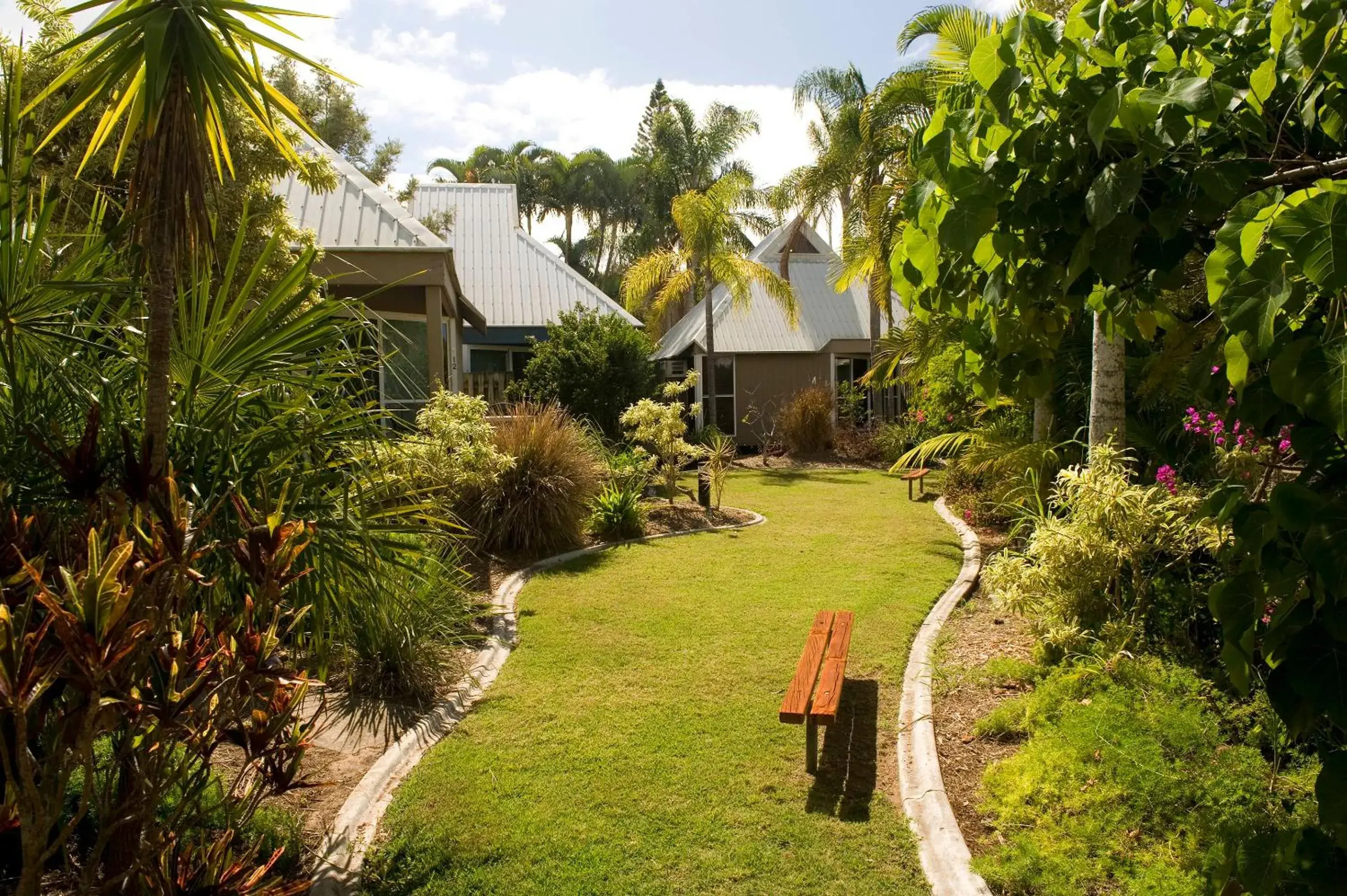 Garden view in Kellys Beach Resort