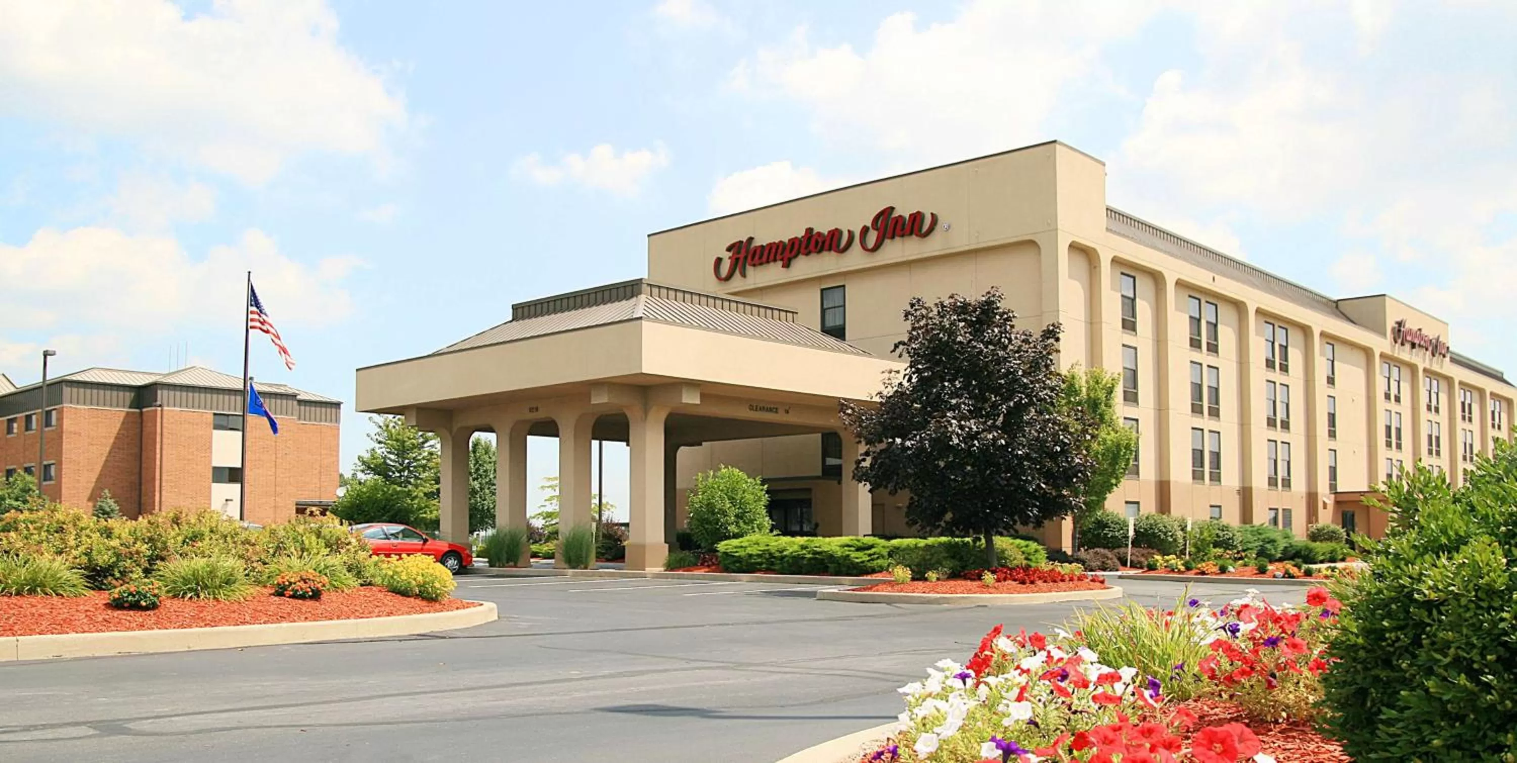 Property building in Hampton Inn Fort Wayne-Southwest