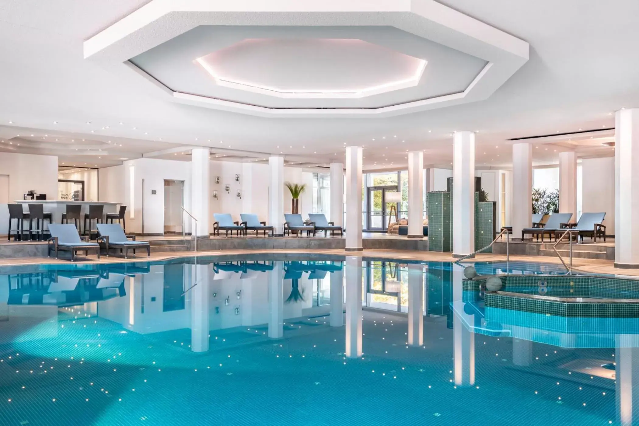 Swimming Pool in The Westin Grand Munich