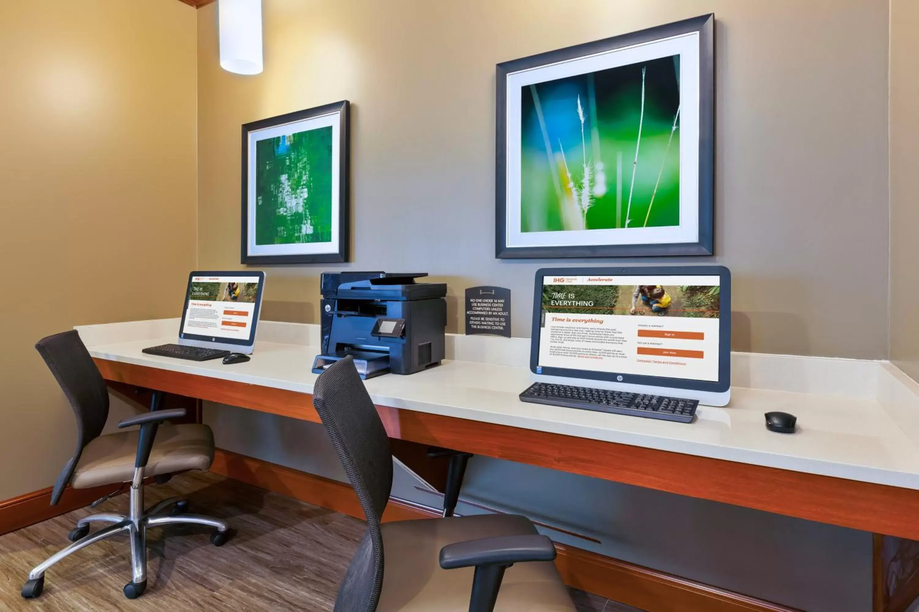 Other, Business Area/Conference Room in Staybridge Suites Kalamazoo, an IHG Hotel